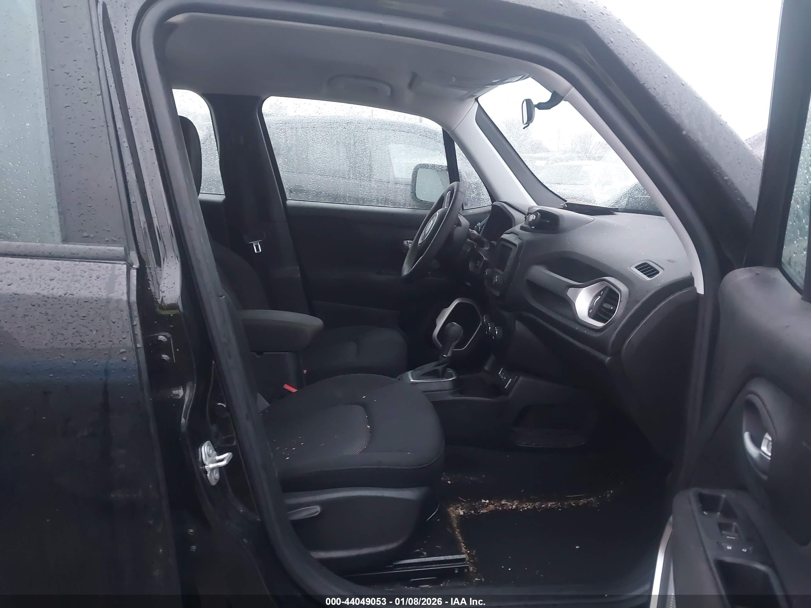 JEEP RENEGADE image 5