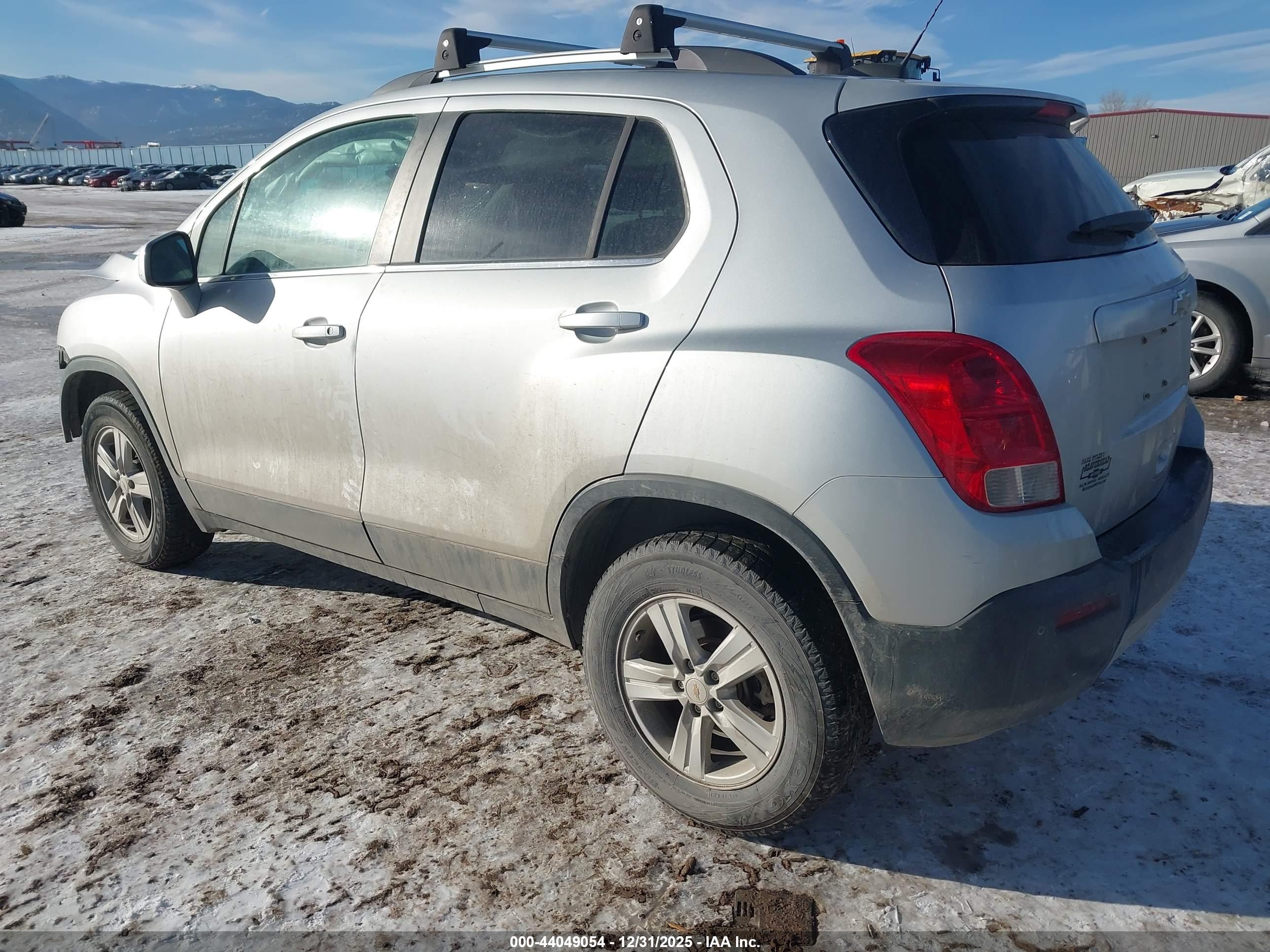 CHEVROLET TRAX image 3