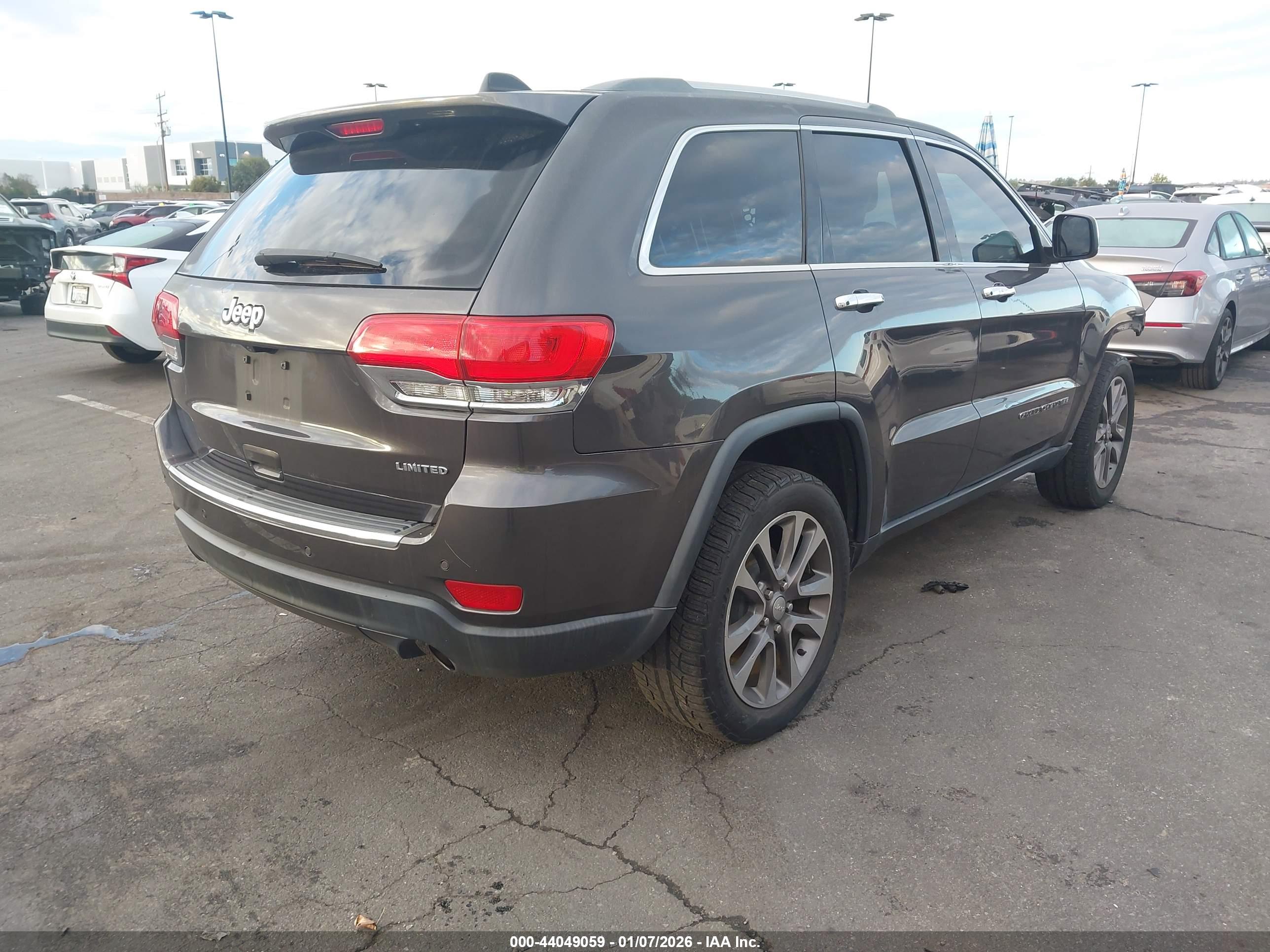 JEEP GRAND image 4
