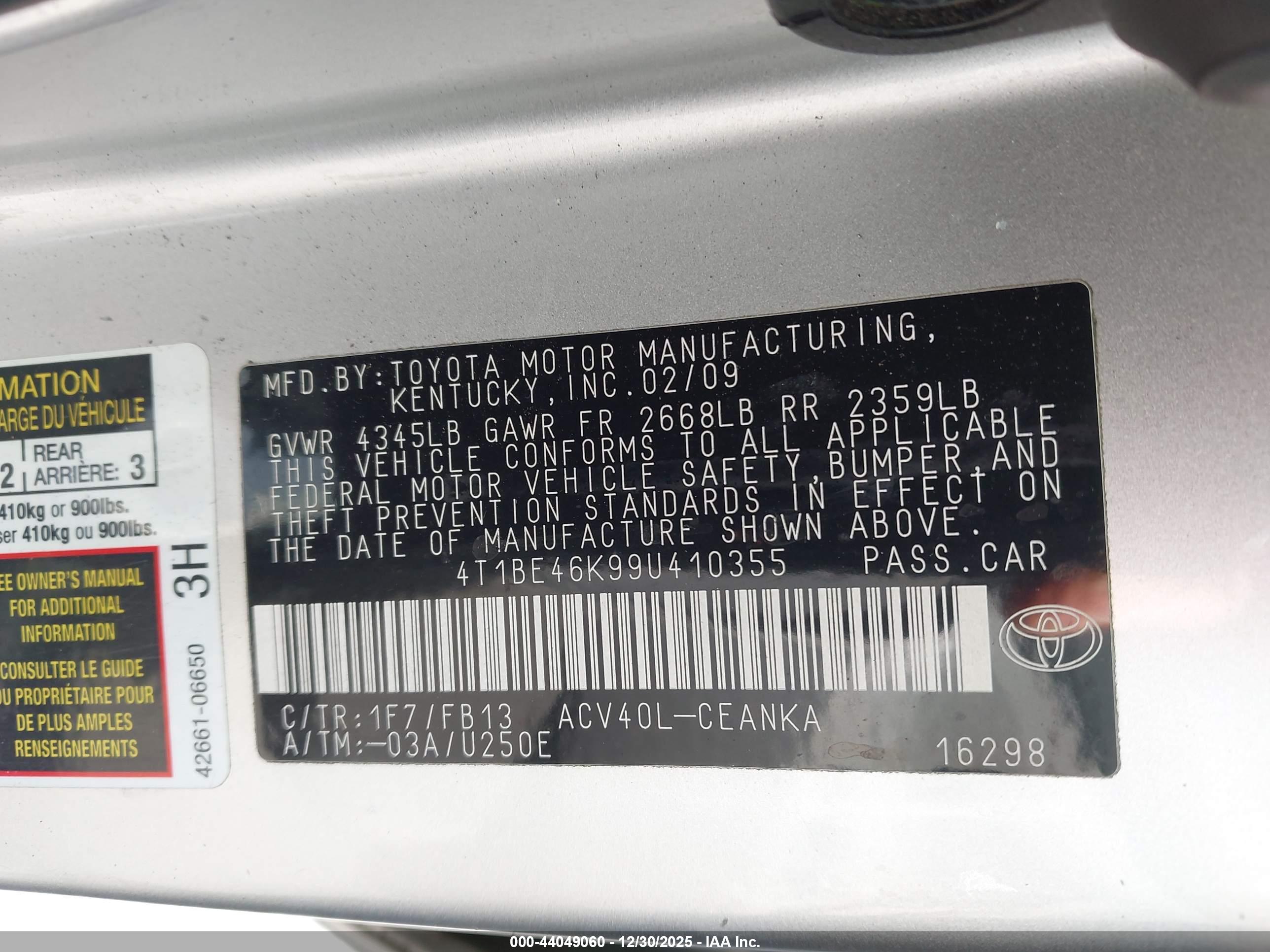 TOYOTA CAMRY image 9