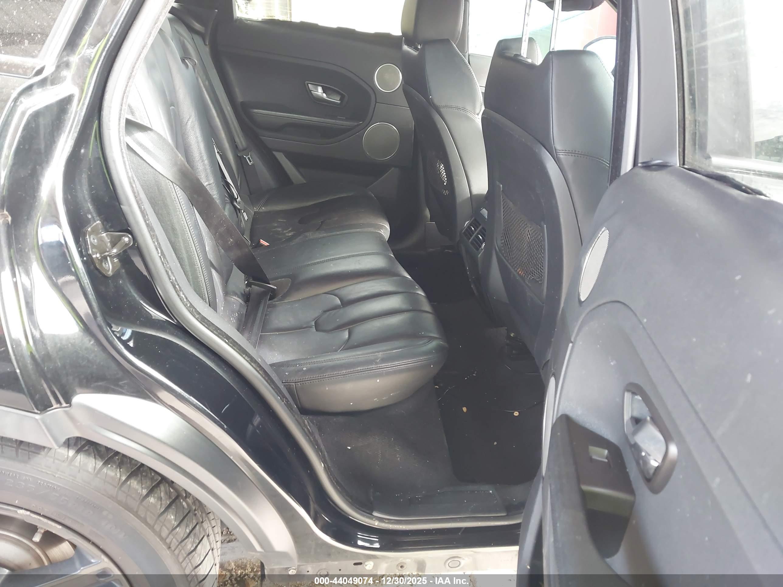 LAND ROVER image 8