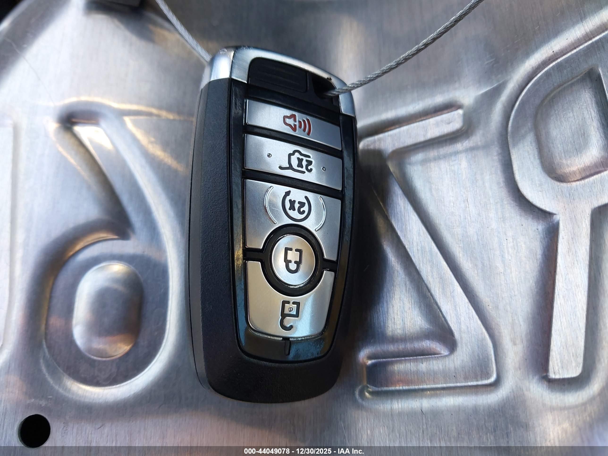 FORD EXPEDITION image 11