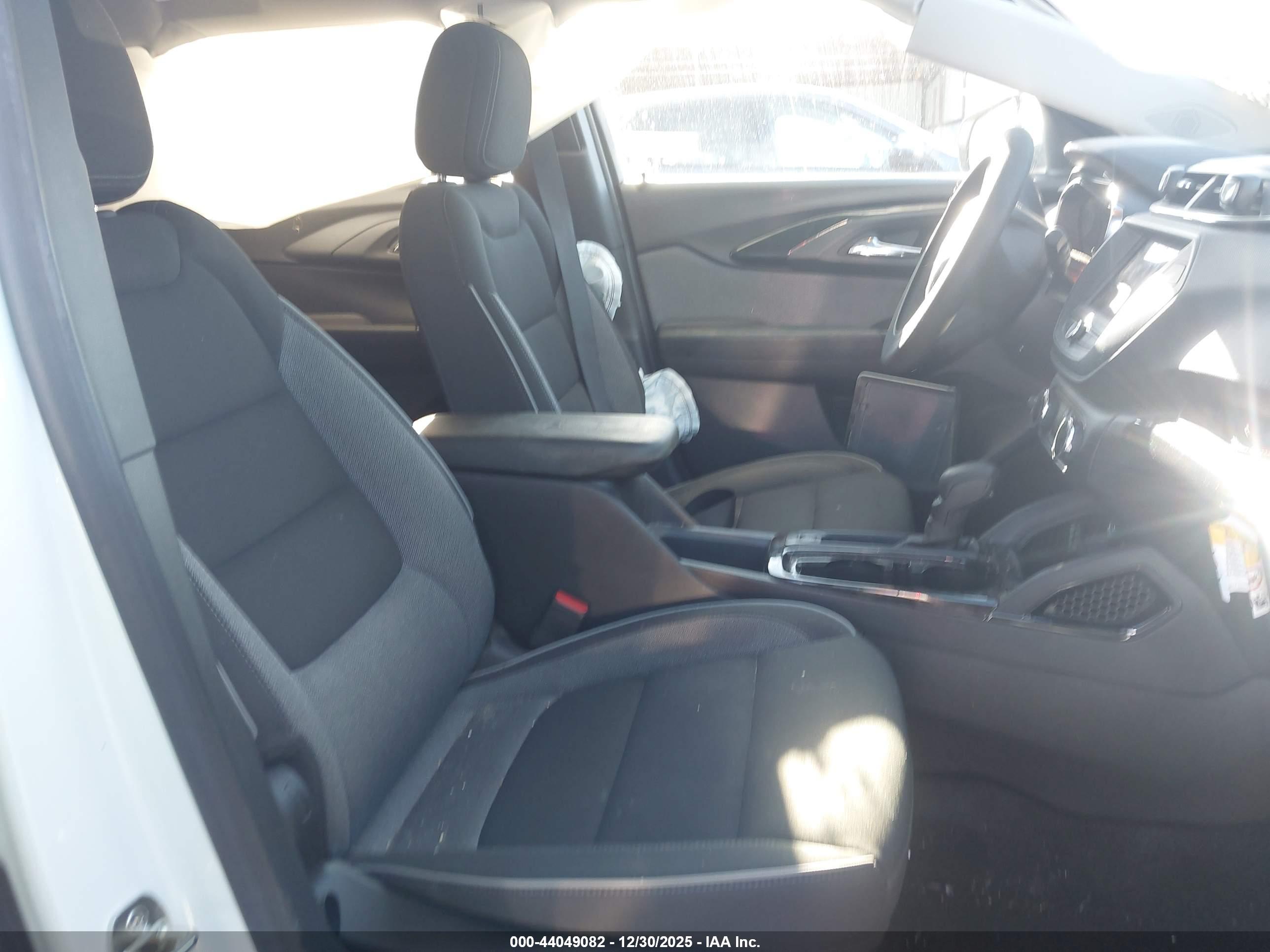 CHEVROLET TRAILBLAZER image 5