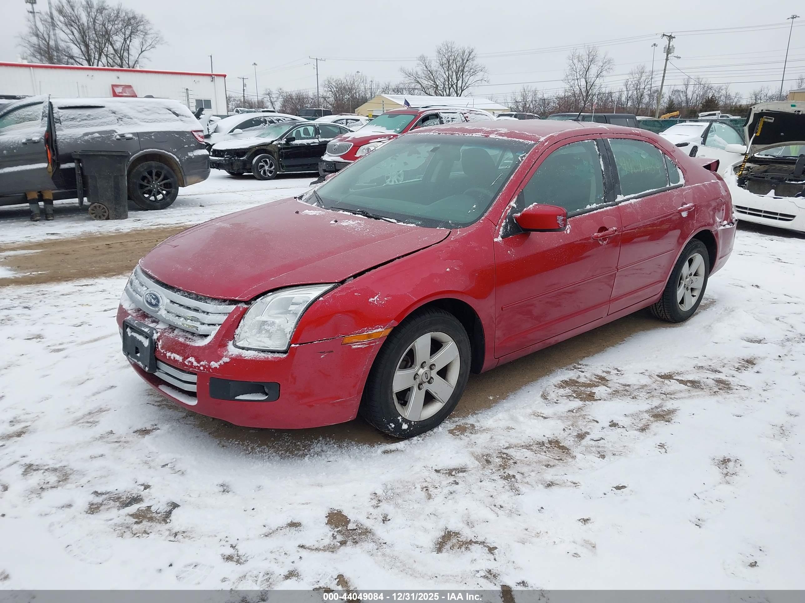 FORD FUSION image 2