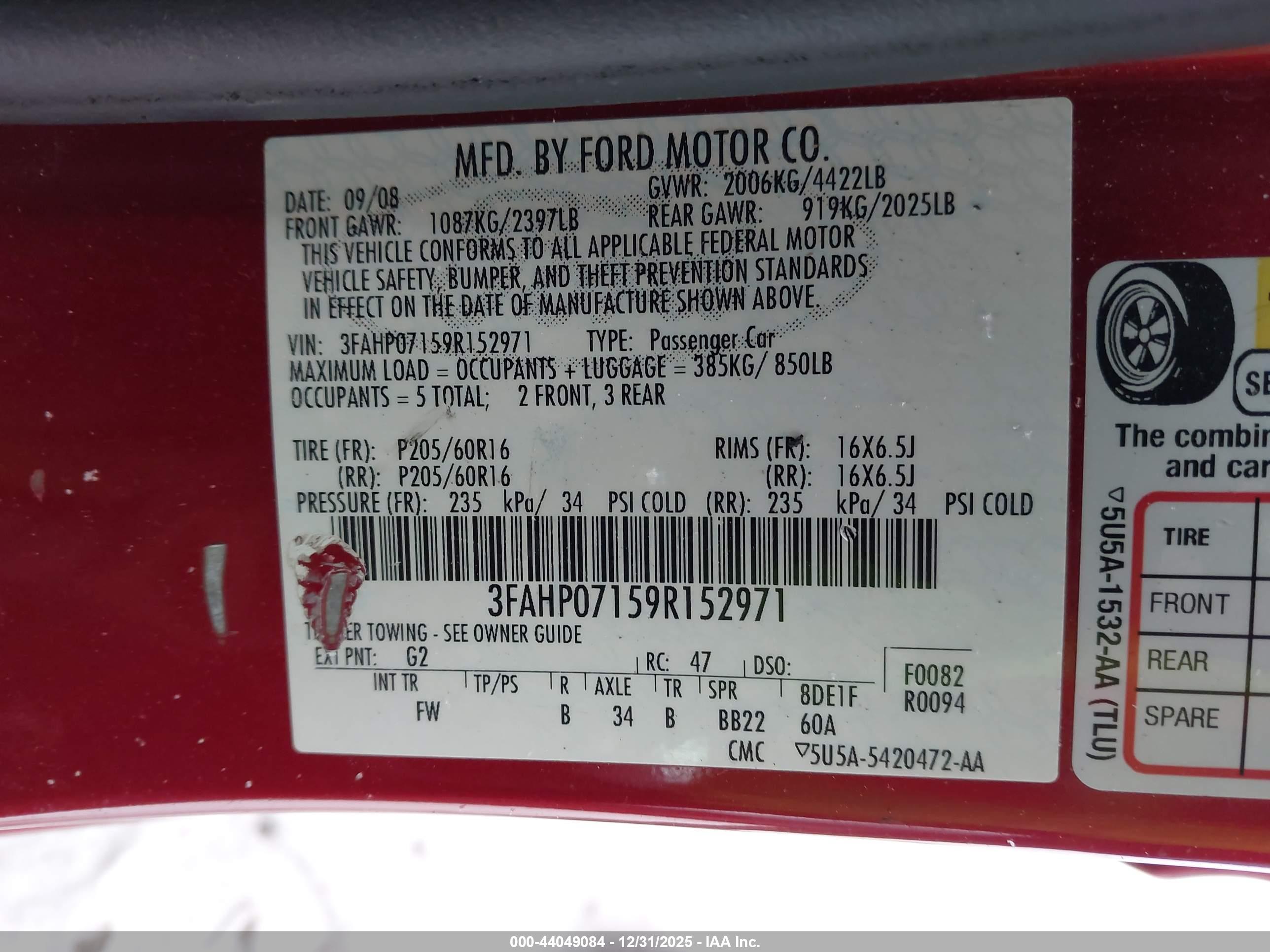FORD FUSION image 9