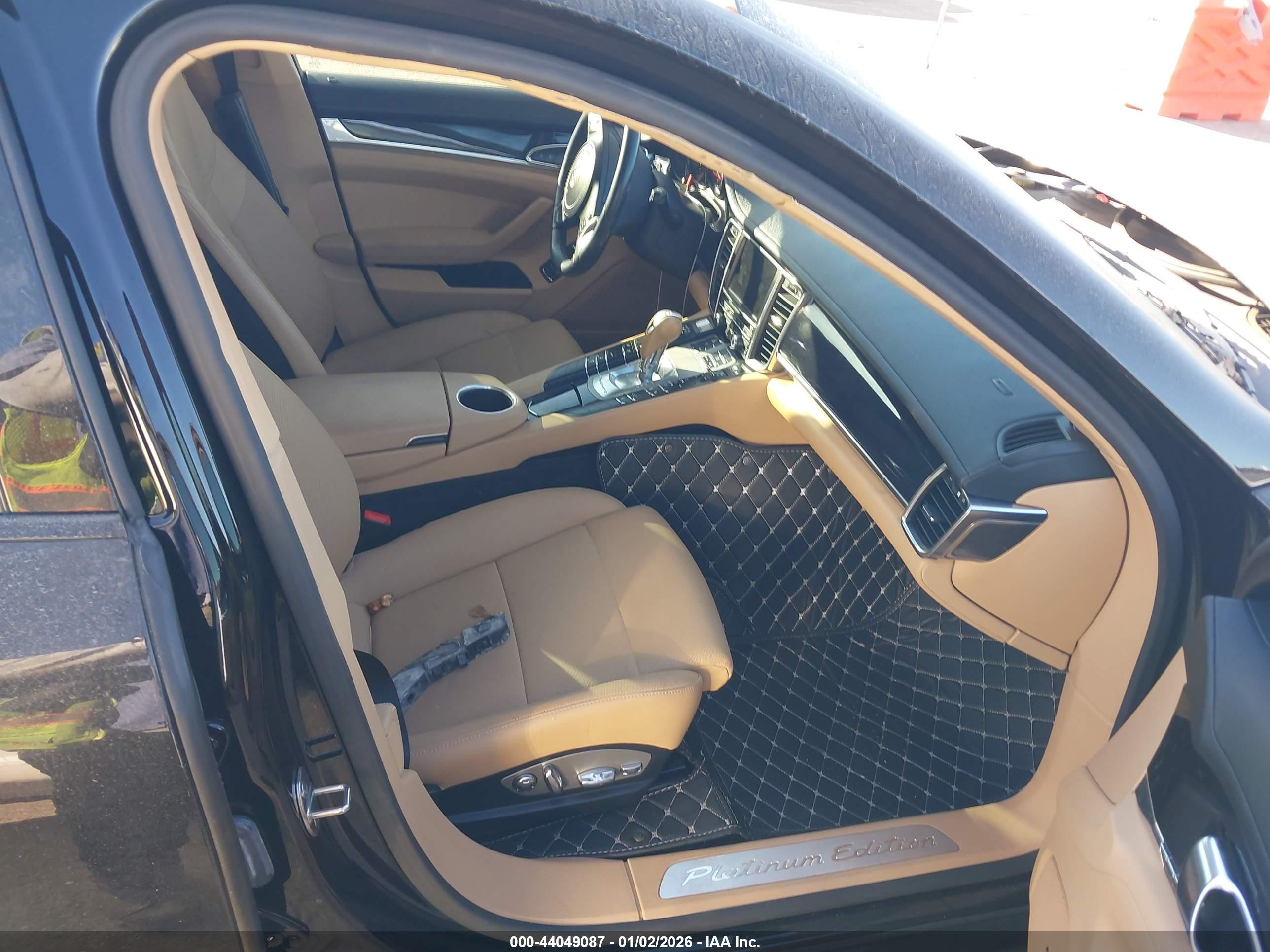 PORSCHE PANAMERA image 5