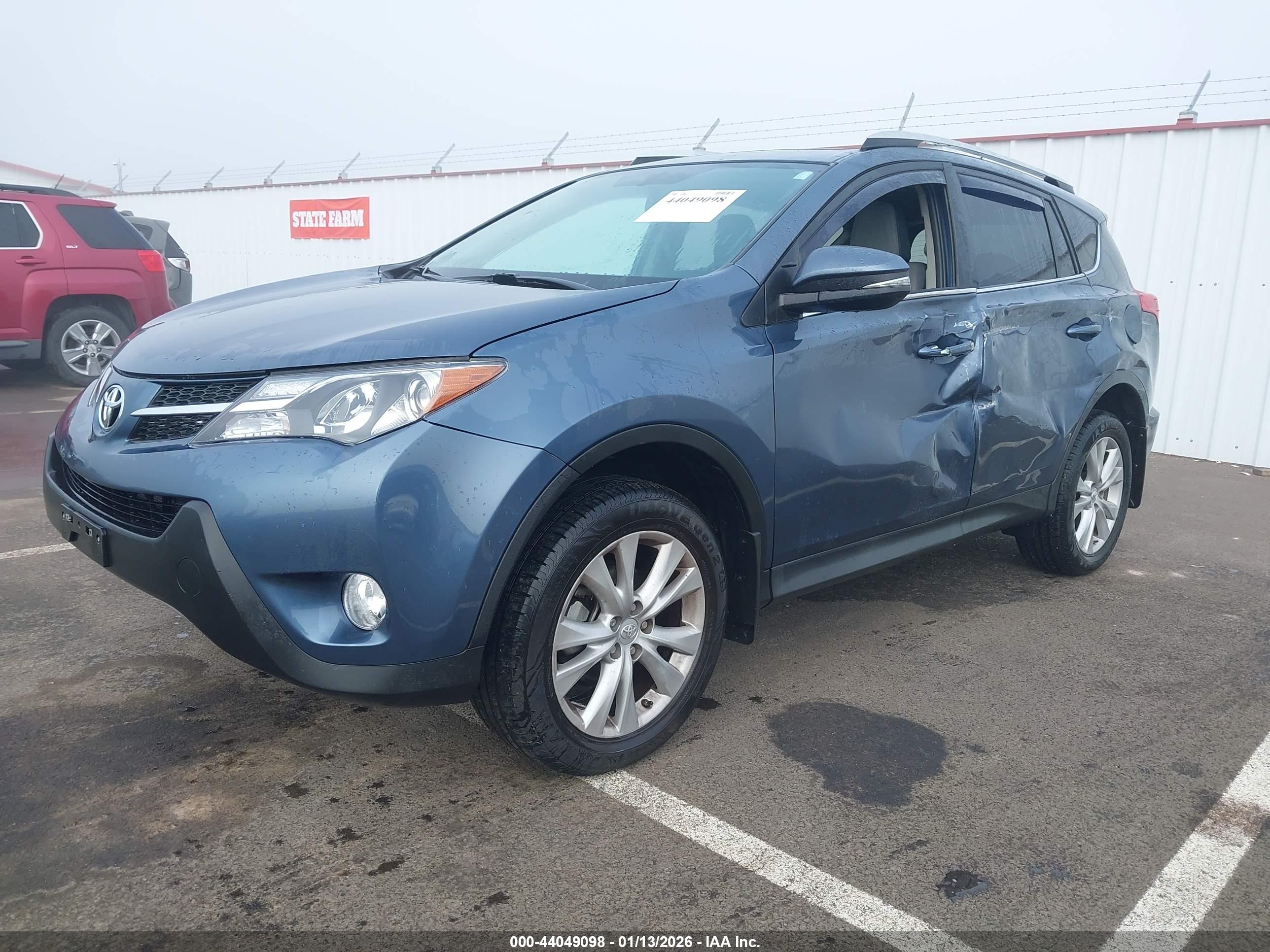 TOYOTA RAV4 image 2