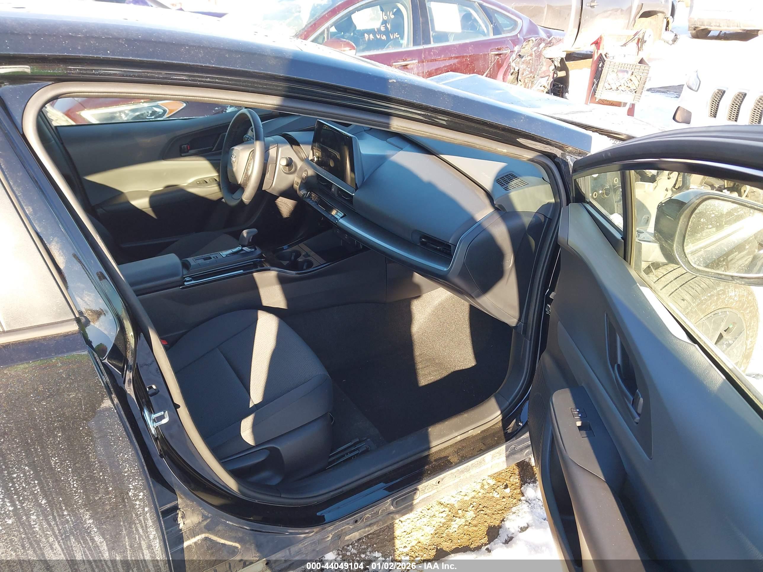 TOYOTA PRIUS image 5