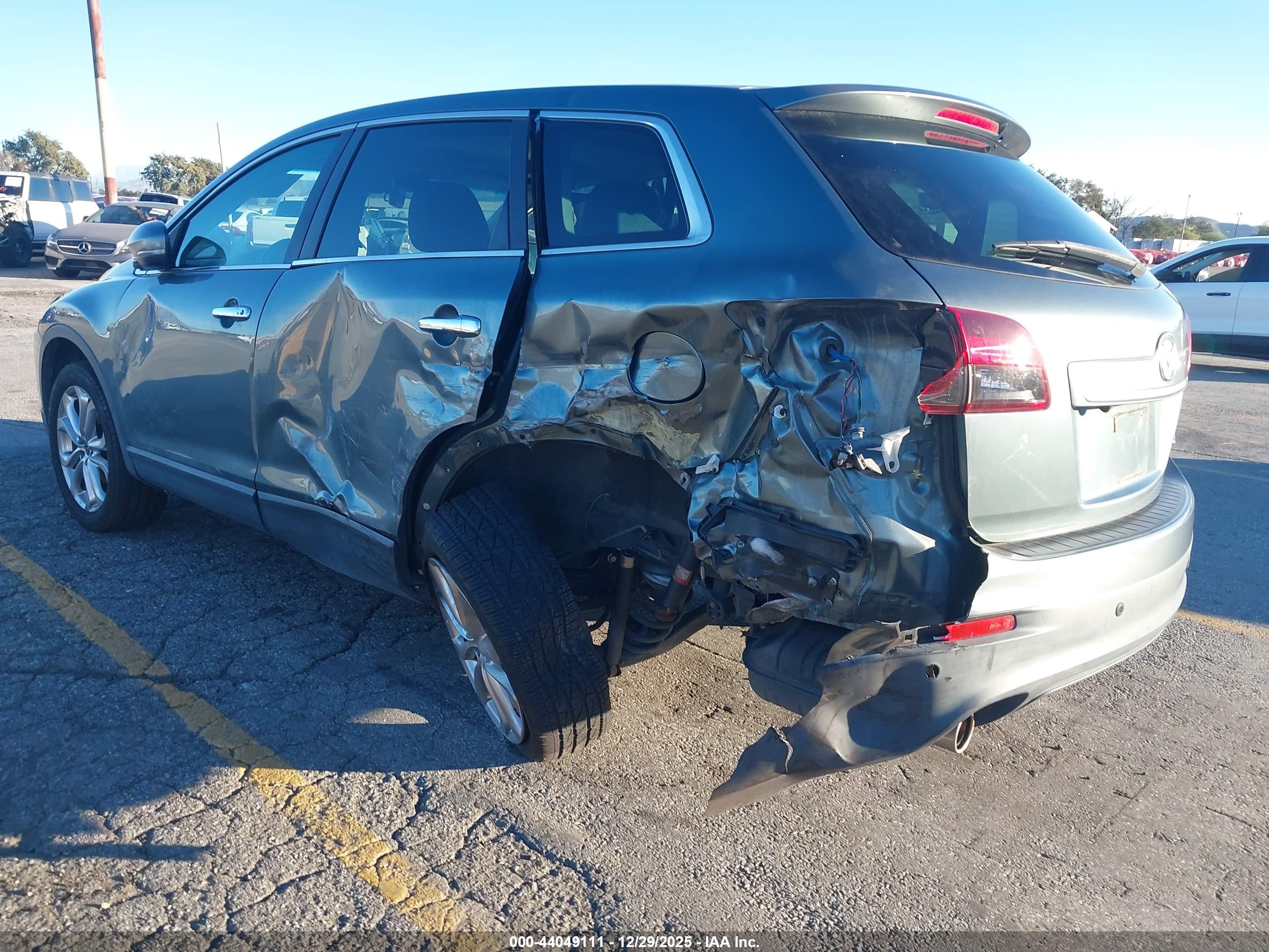 MAZDA CX-9 image 3