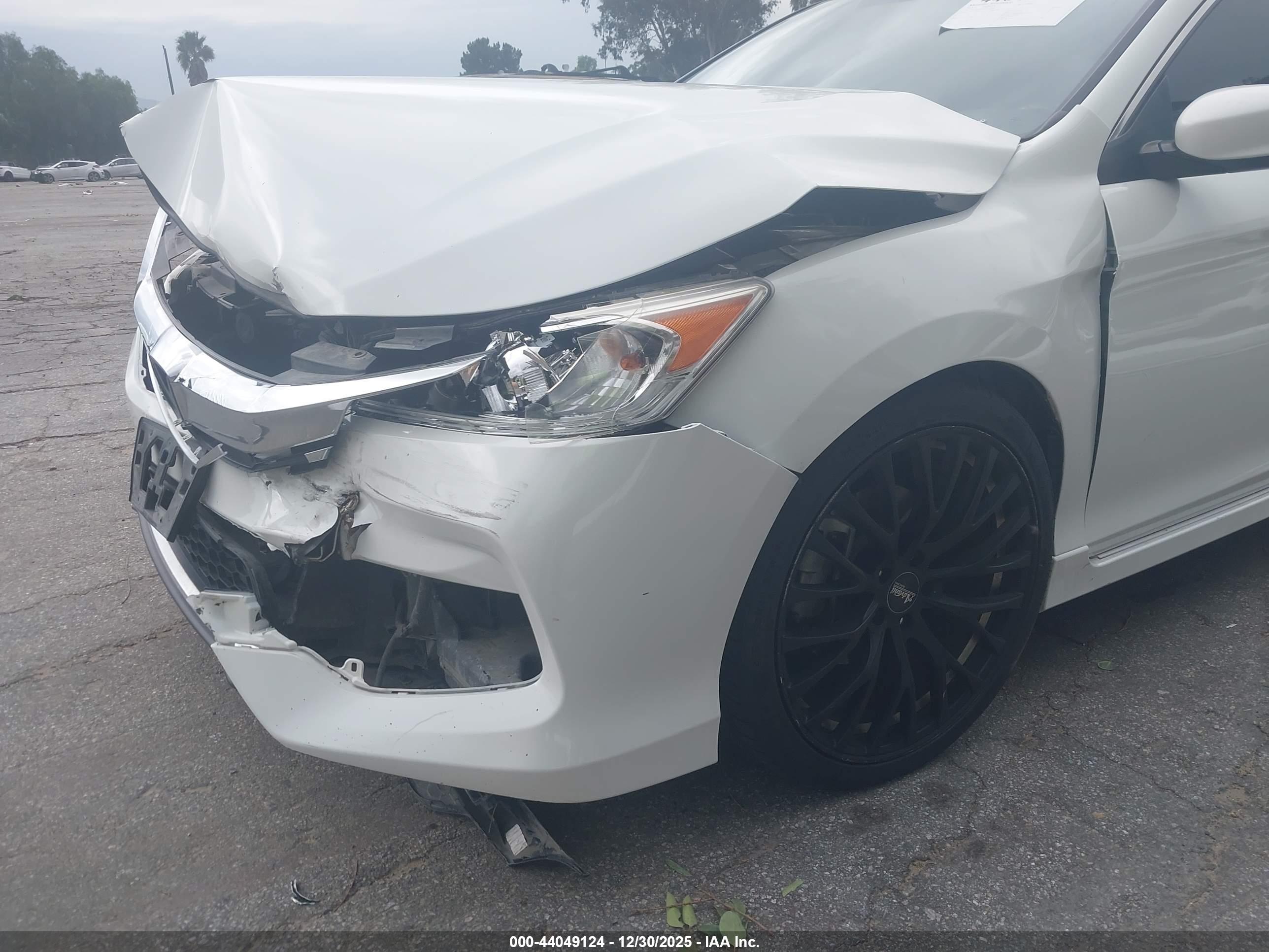 HONDA ACCORD image 6