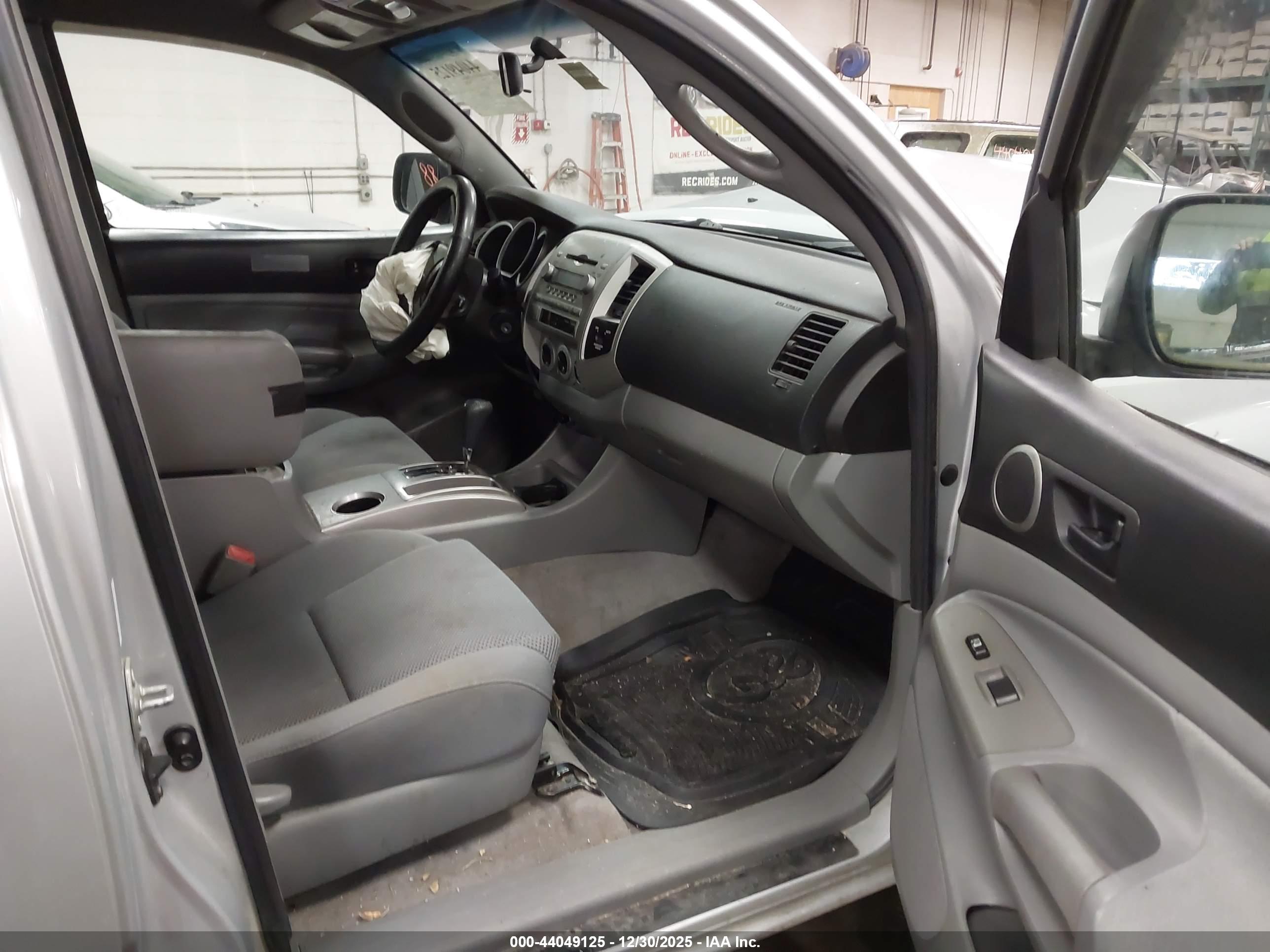 TOYOTA TACOMA image 5