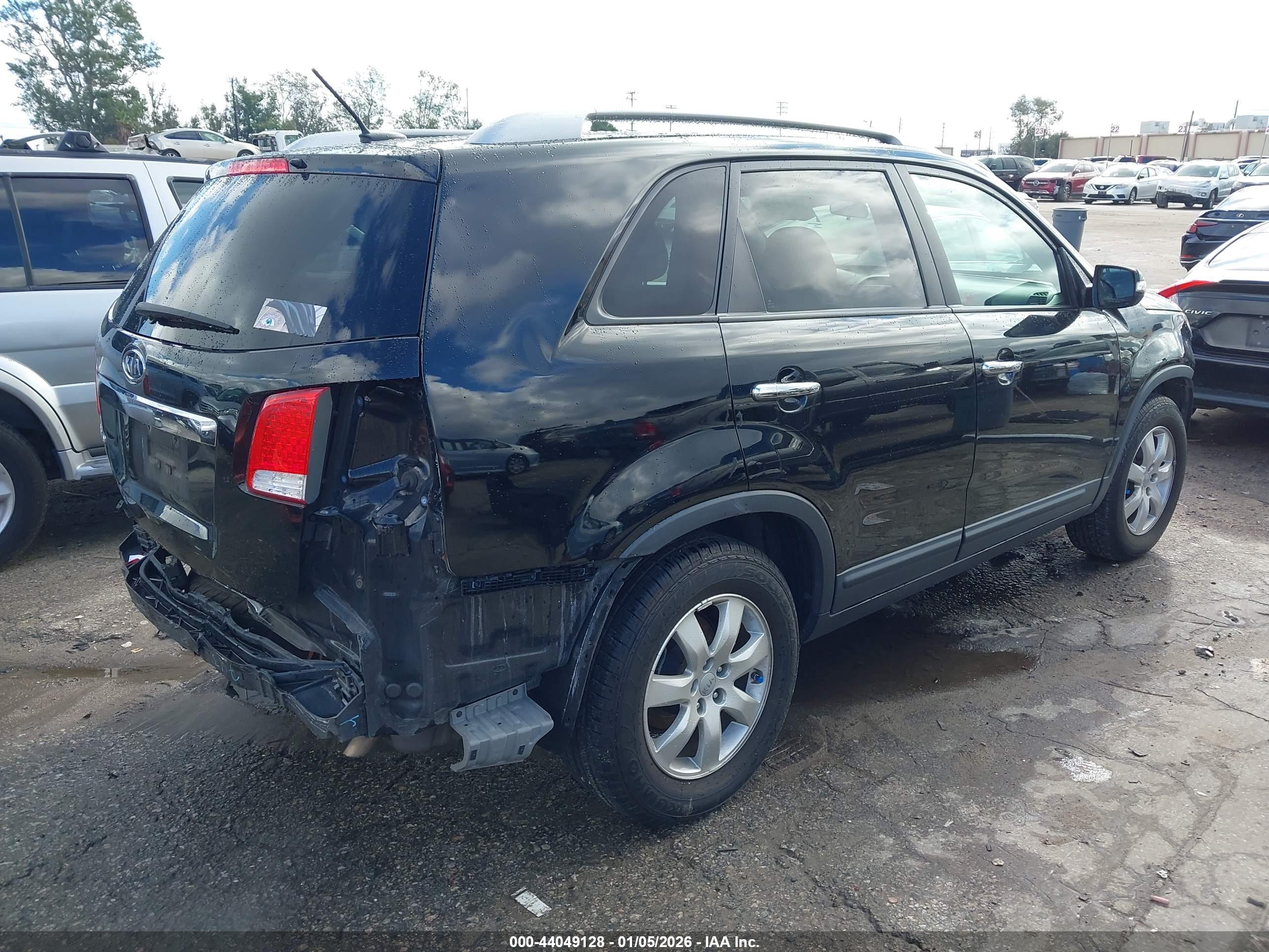 KIA SORENTO image 4