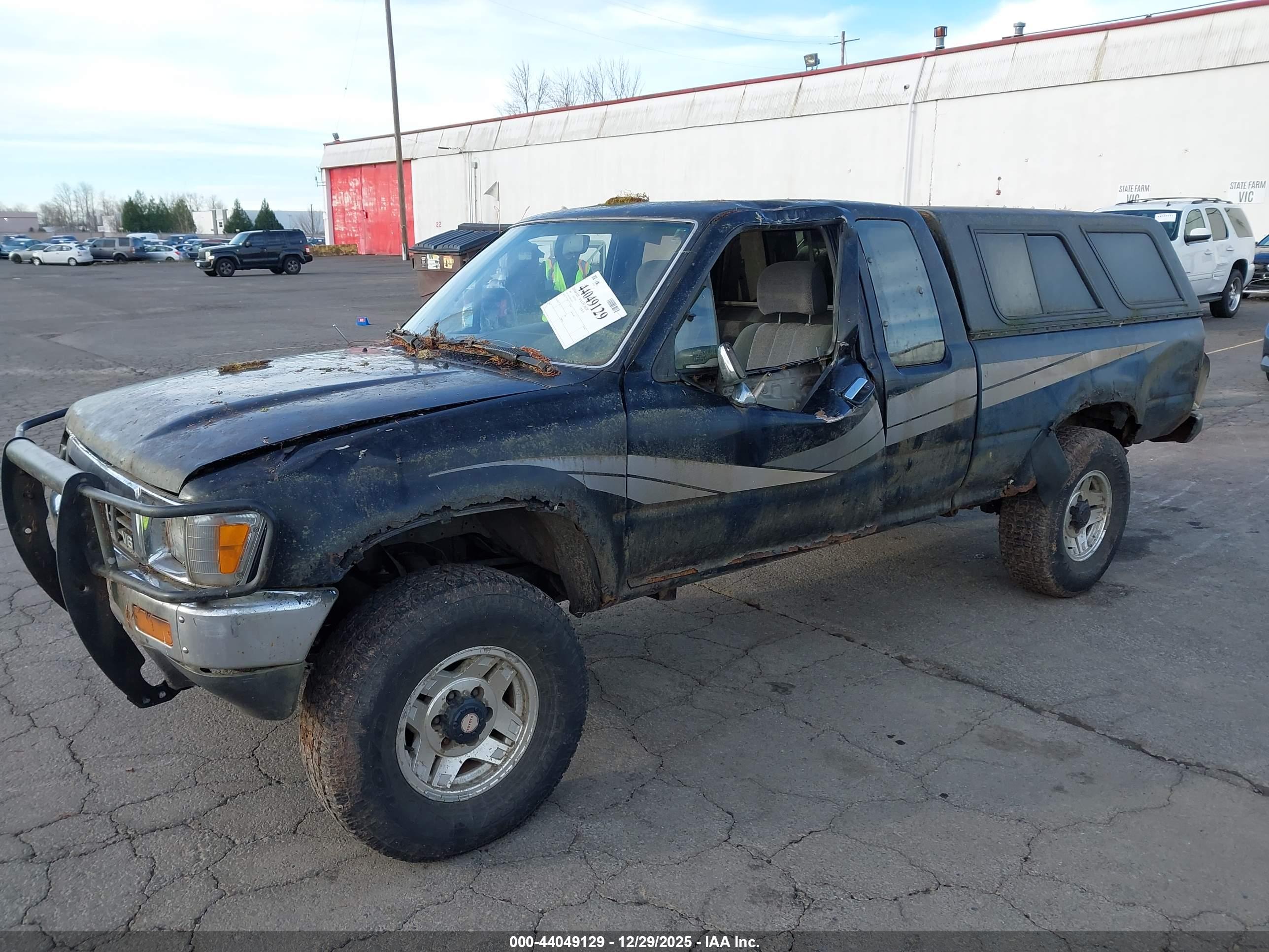 TOYOTA PICKUP image 6