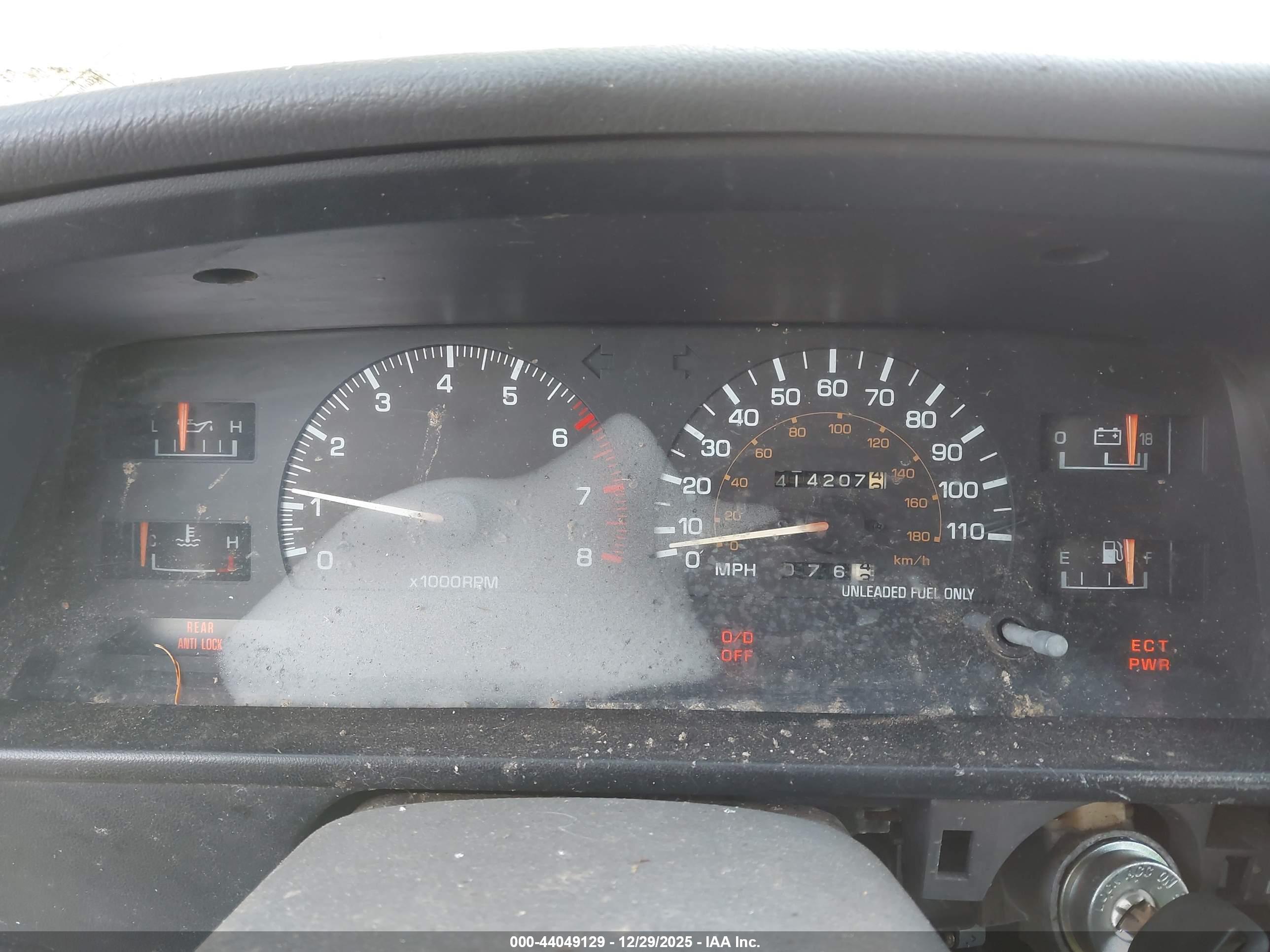 TOYOTA PICKUP image 7