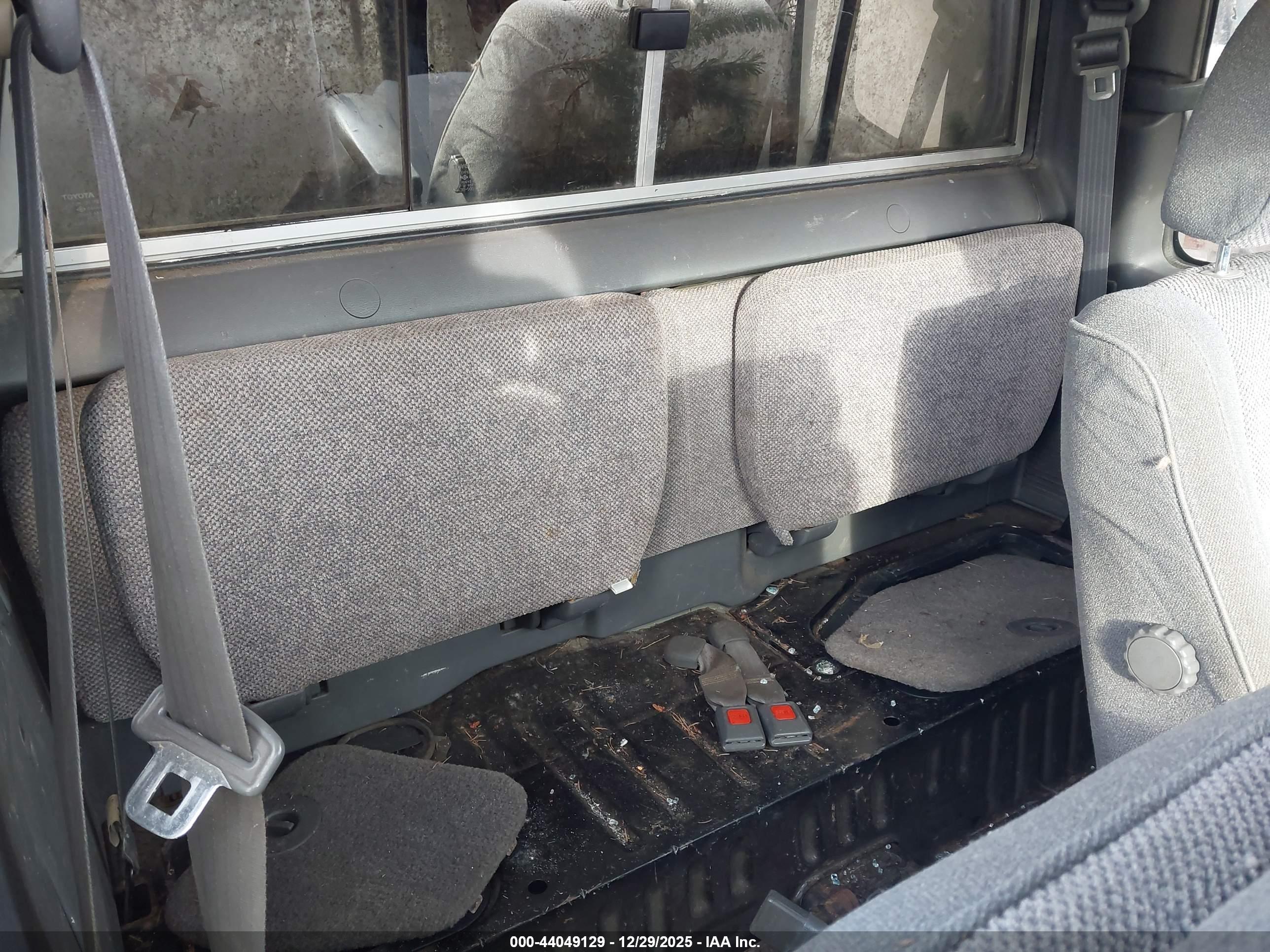 TOYOTA PICKUP image 8