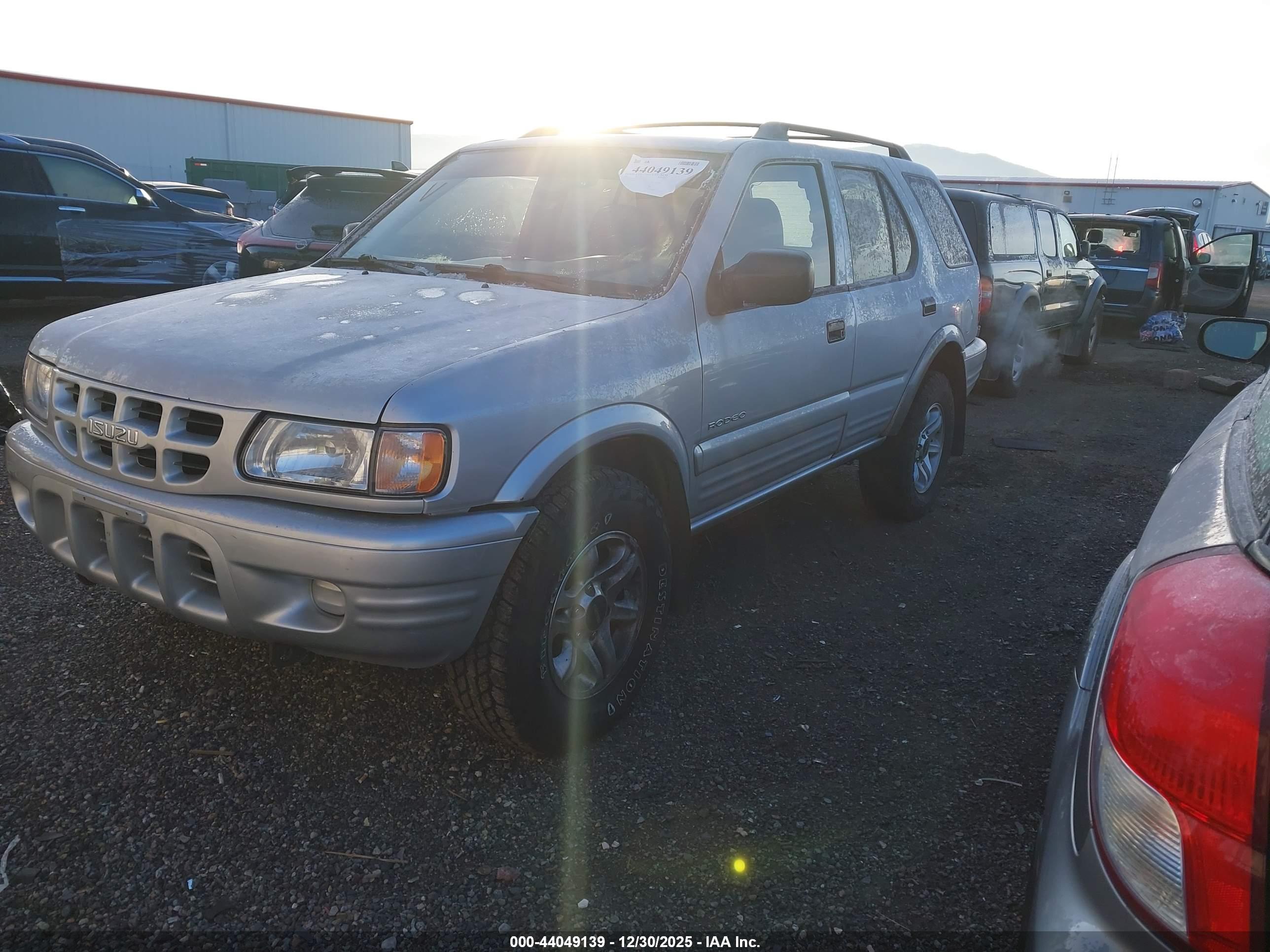 ISUZU RODEO image 2