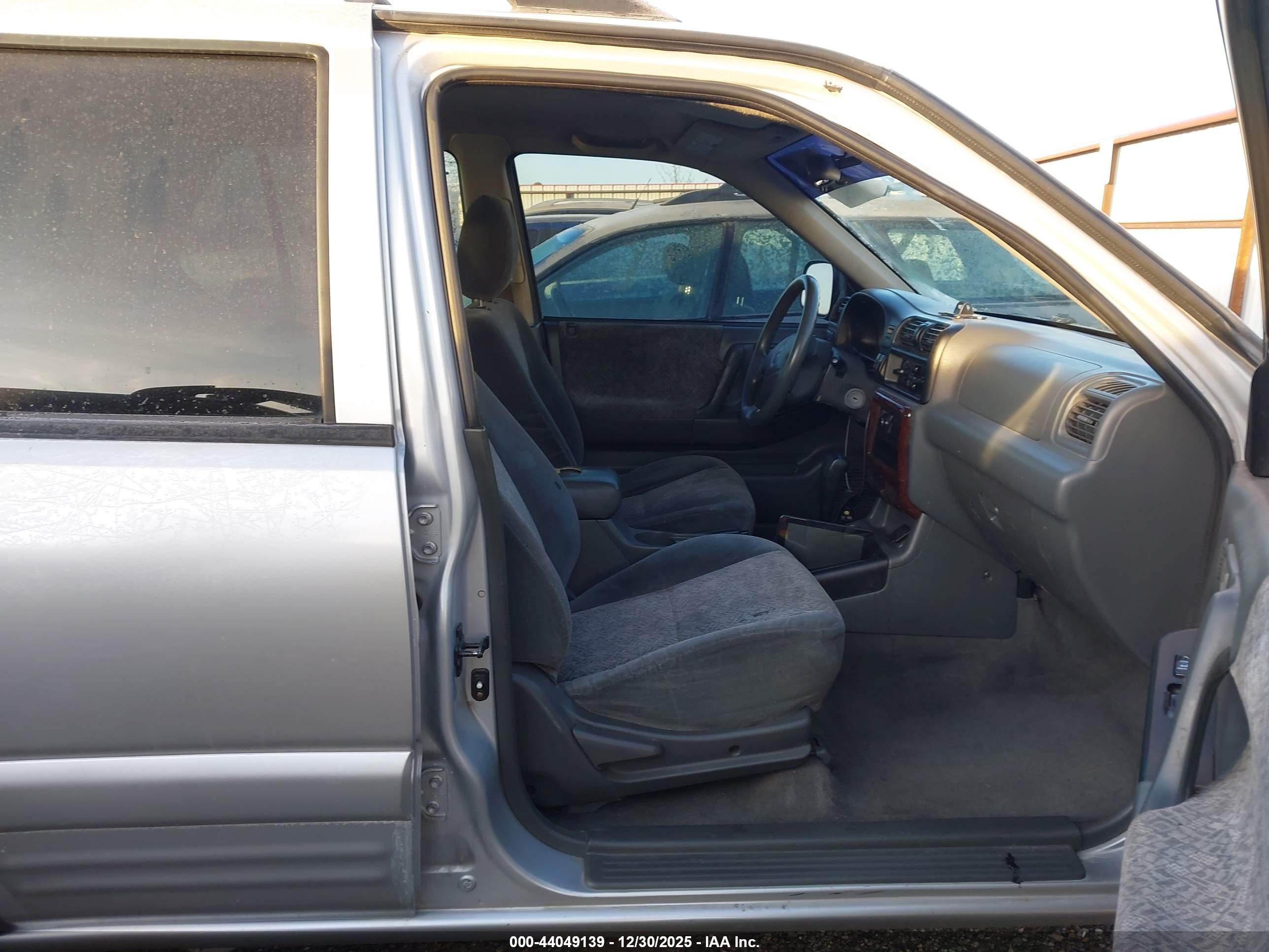 ISUZU RODEO image 5