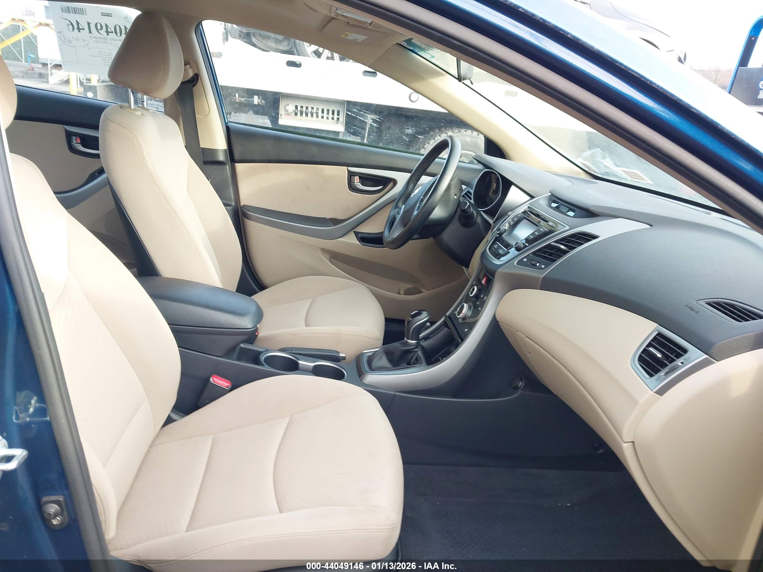 HYUNDAI ELANTRA image 5