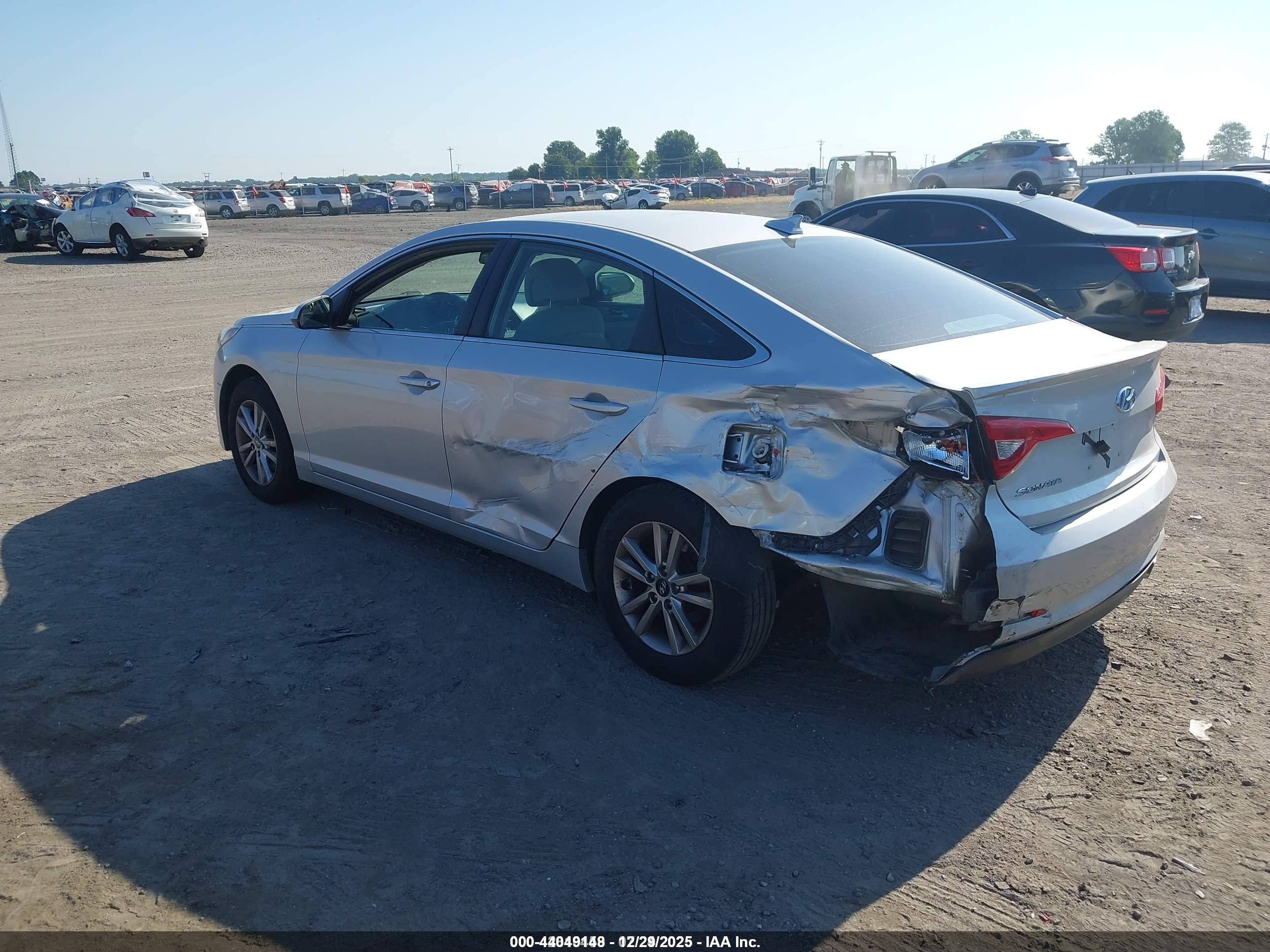 HYUNDAI SONATA image 3