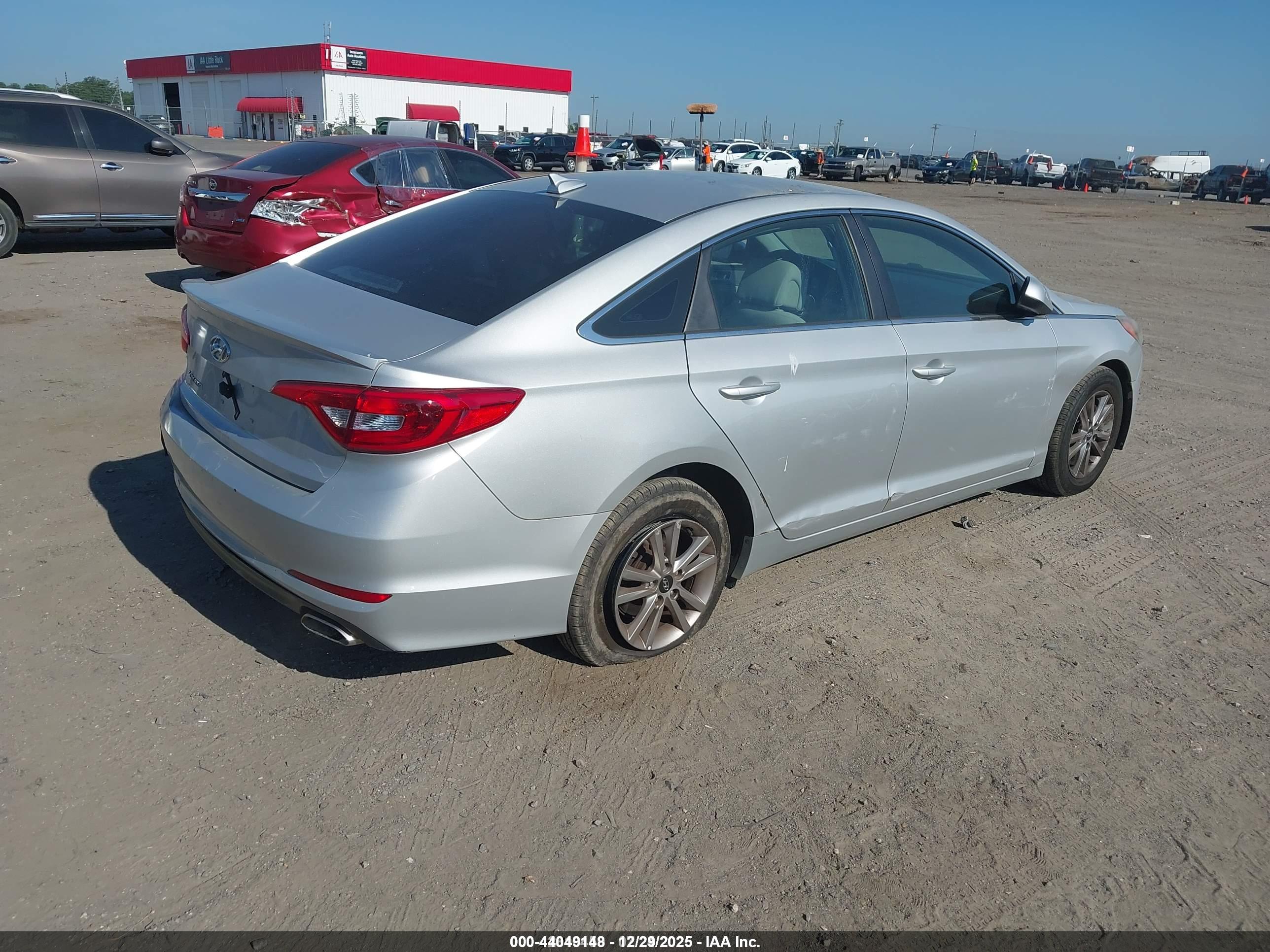 HYUNDAI SONATA image 4