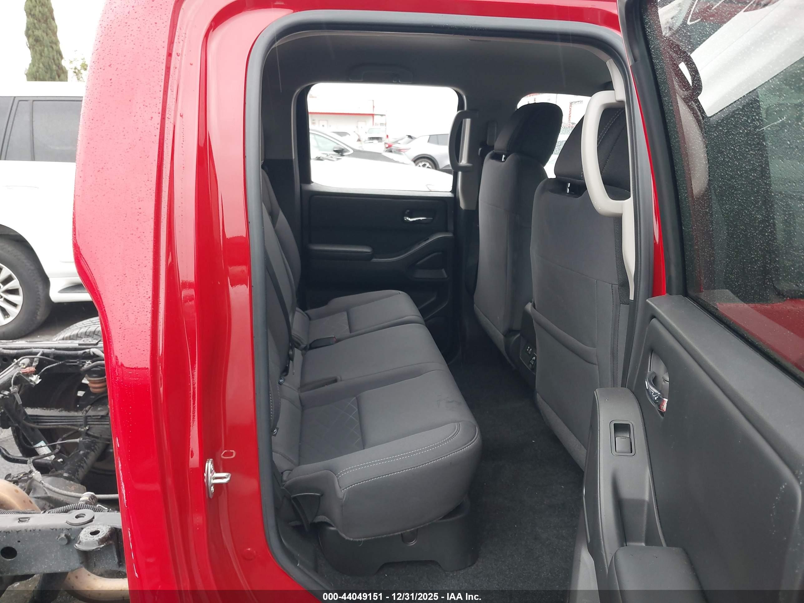 NISSAN FRONTIER image 8