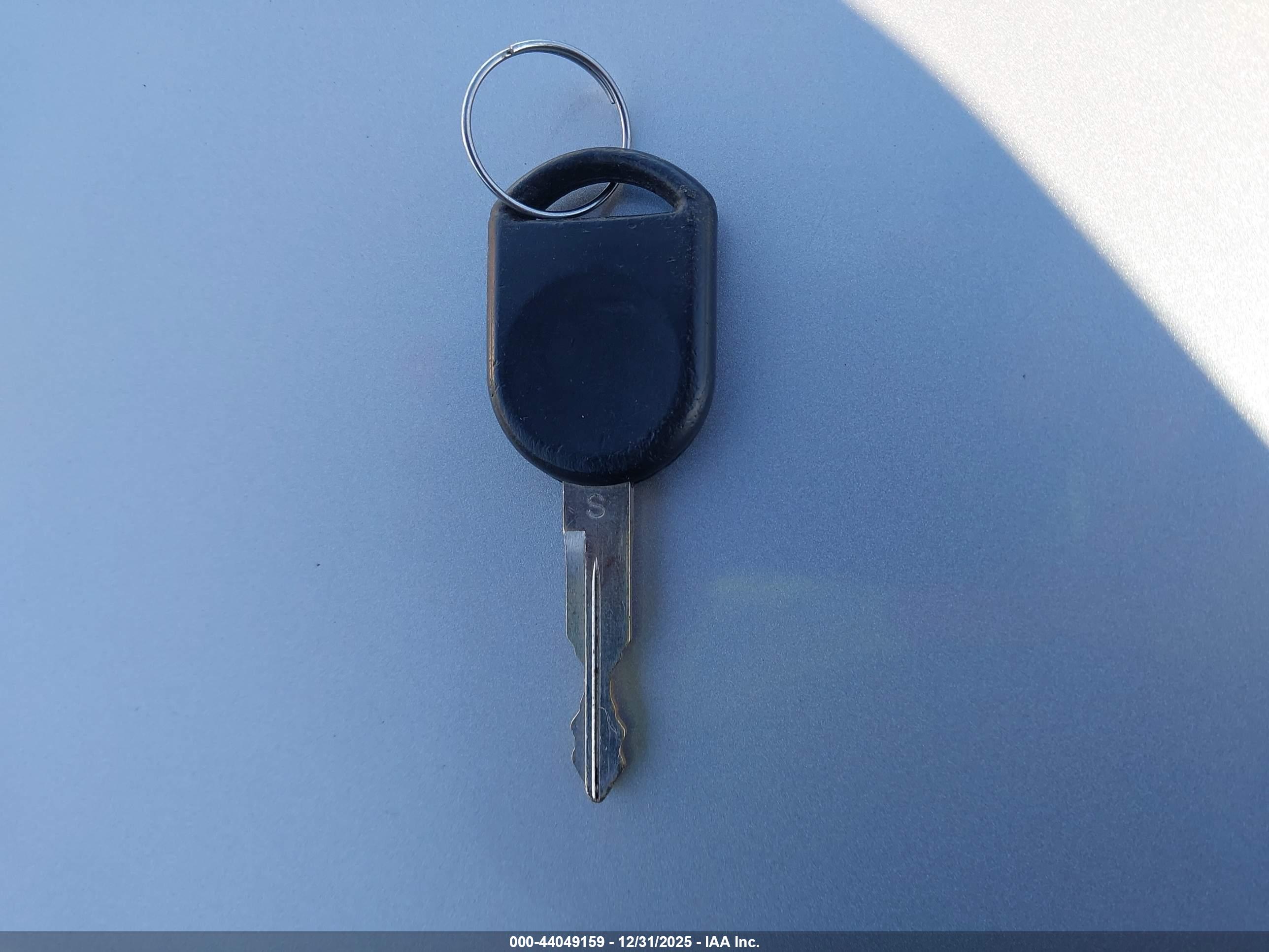 FORD TAURUS image 11