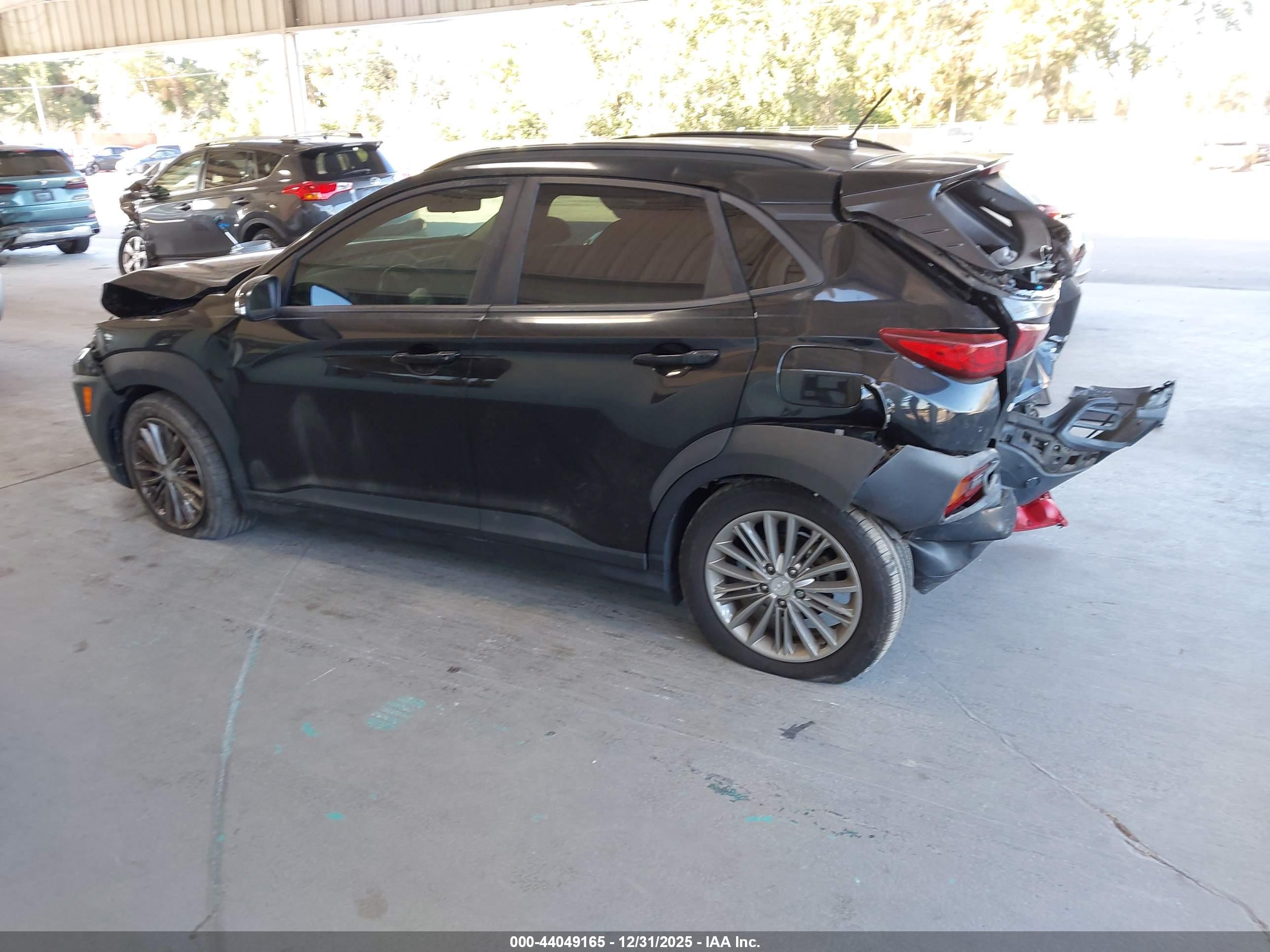 HYUNDAI KONA image 3