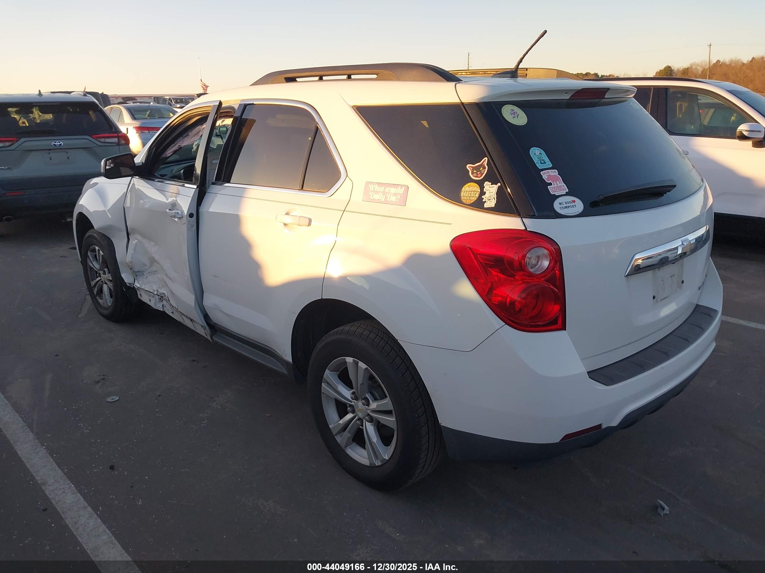 CHEVROLET EQUINOX image 3