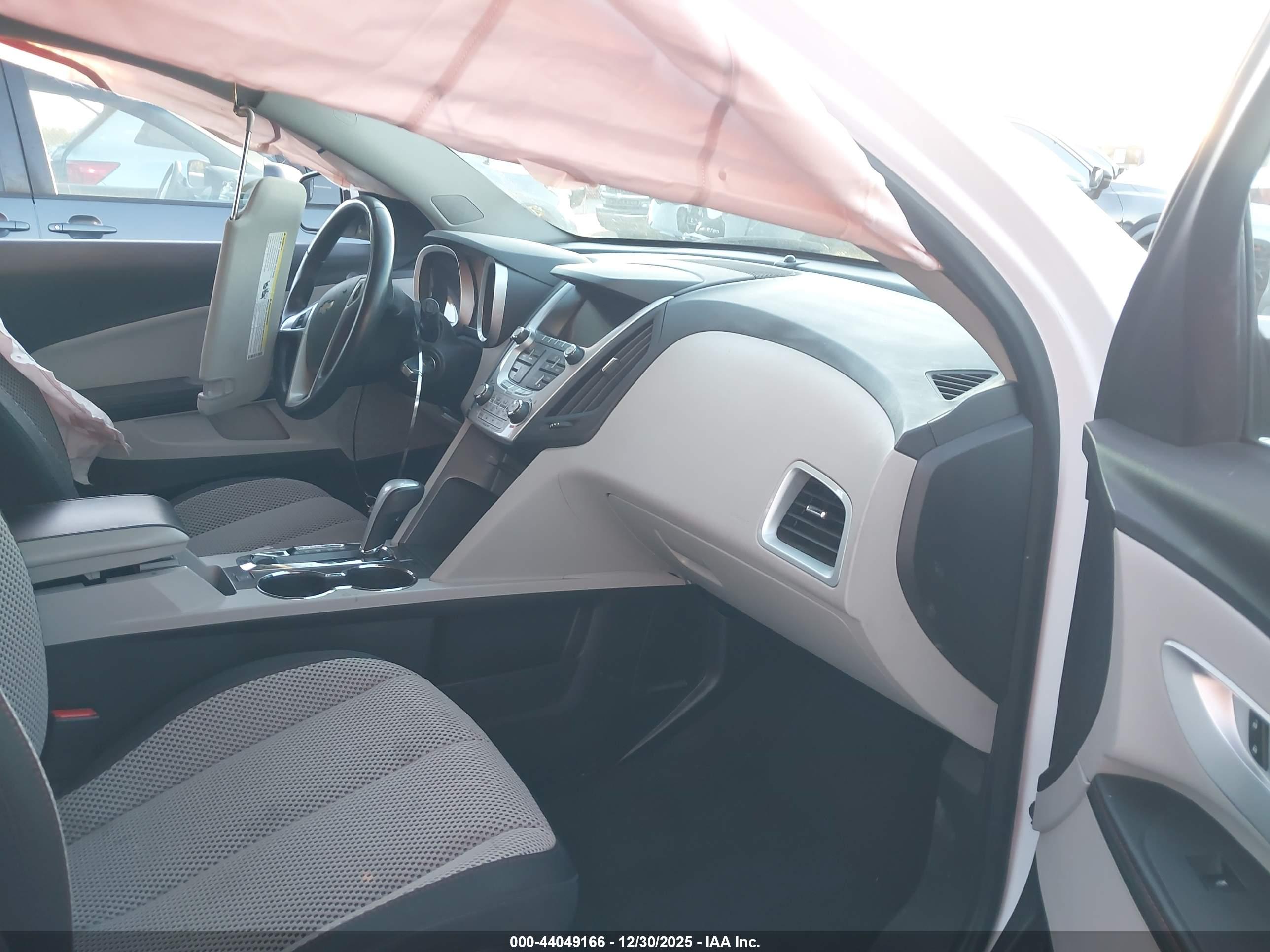 CHEVROLET EQUINOX image 5