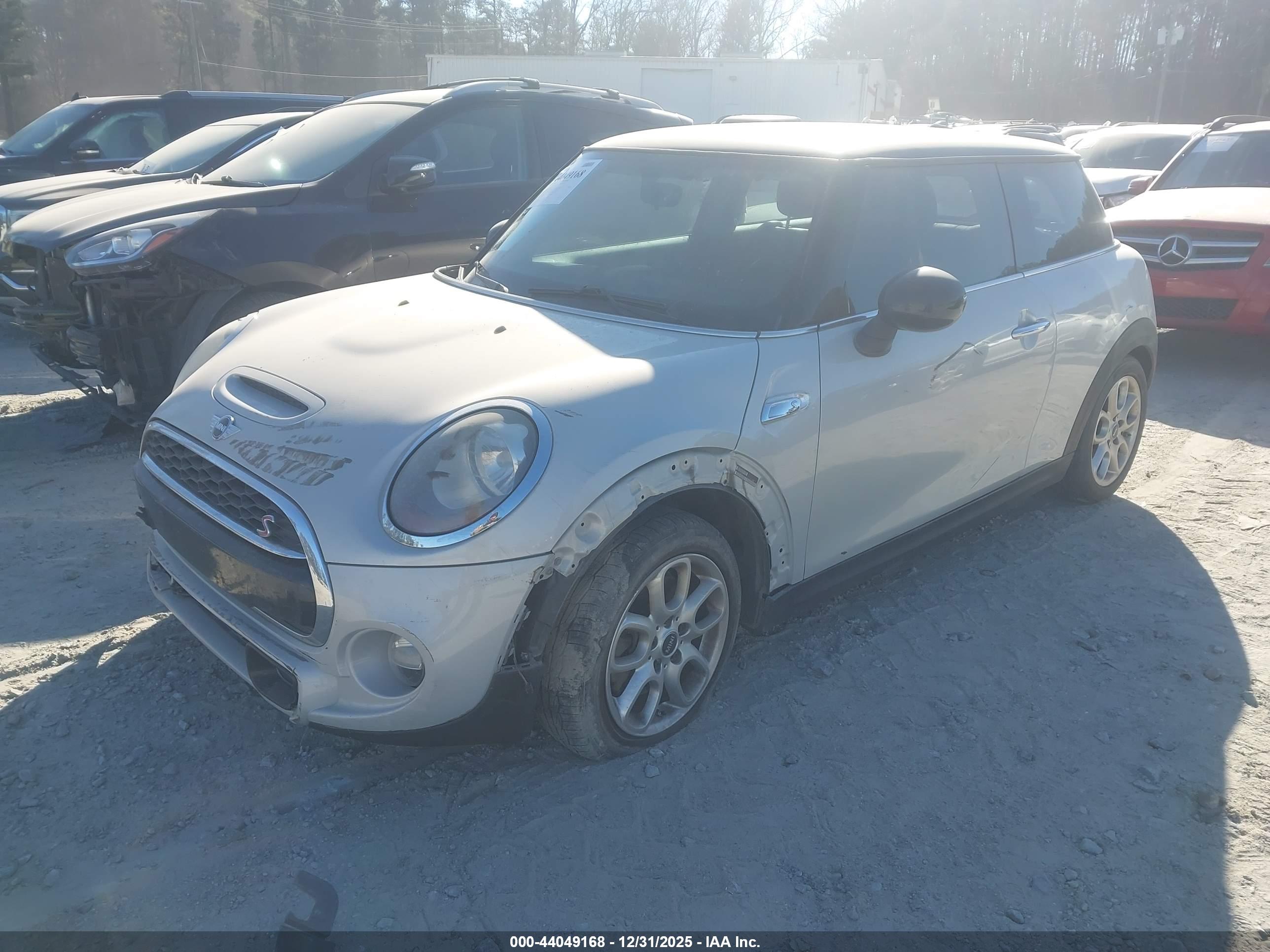 MINI HARDTOP image 2