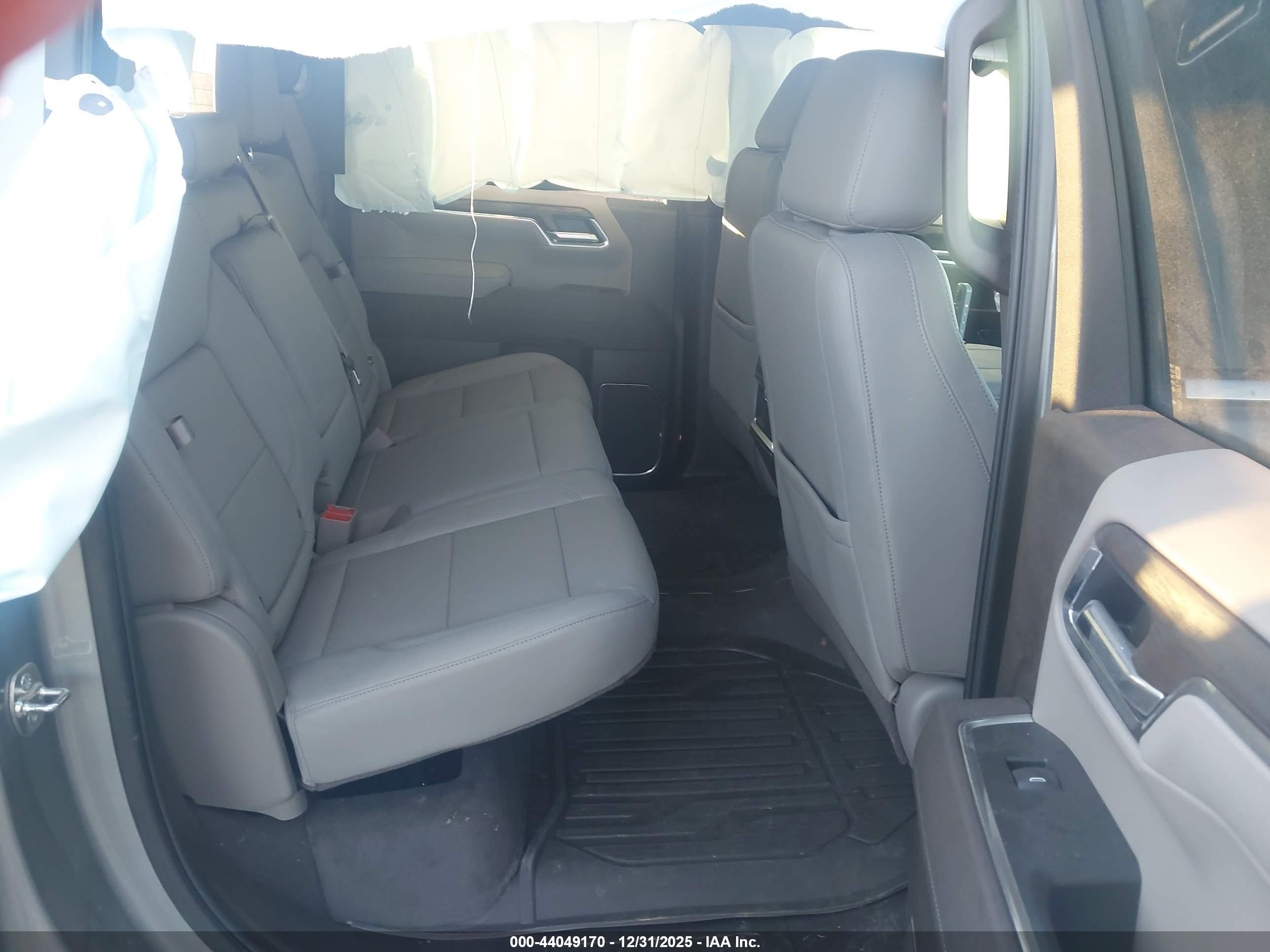 GMC SIERRA image 8