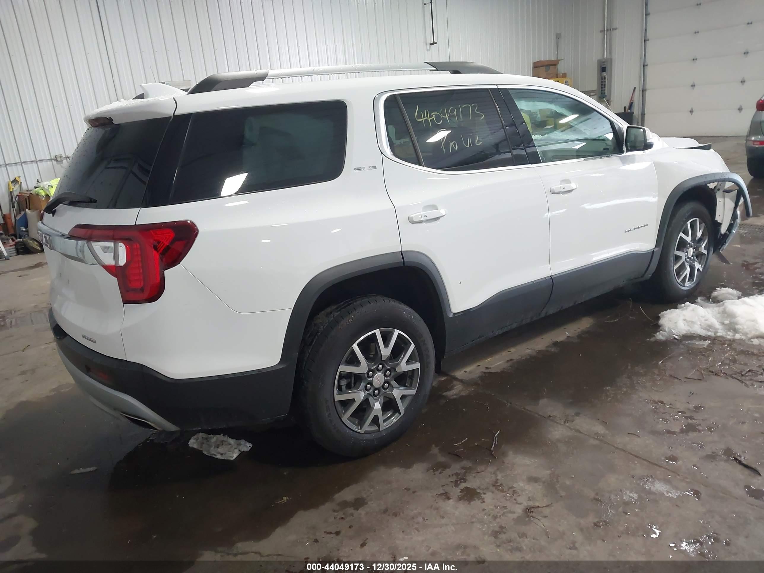 GMC ACADIA image 4
