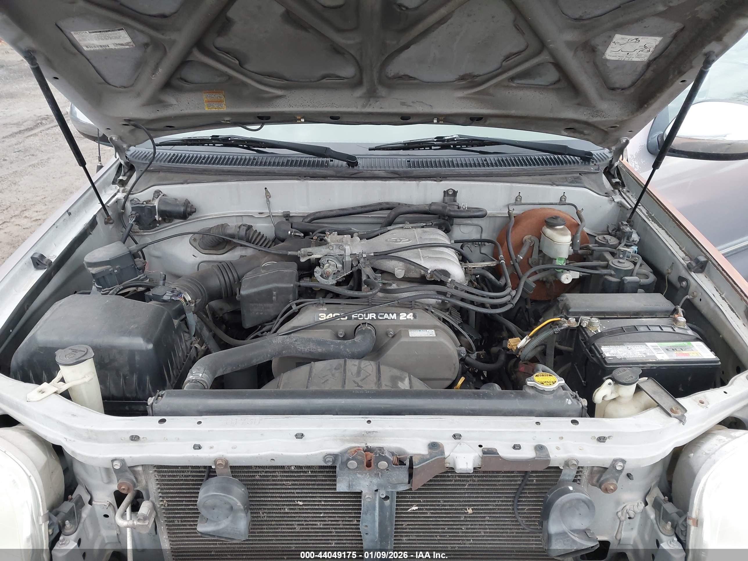TOYOTA TUNDRA image 10