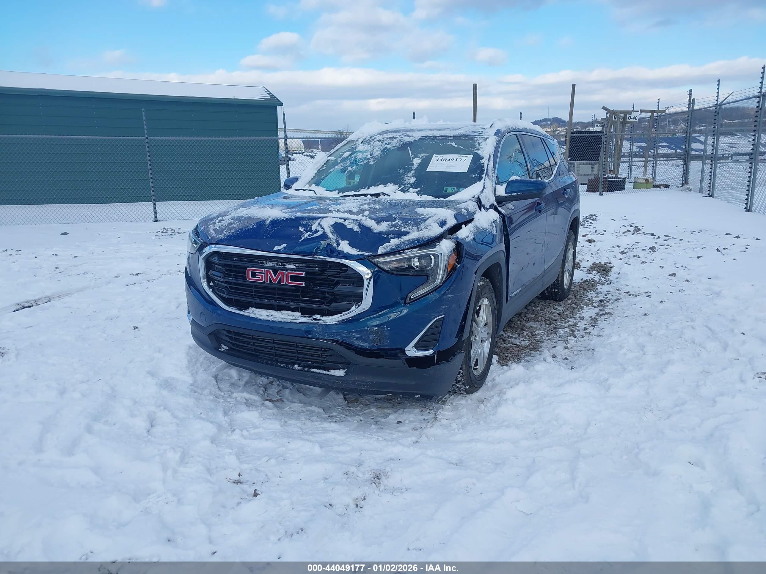 GMC TERRAIN image 2