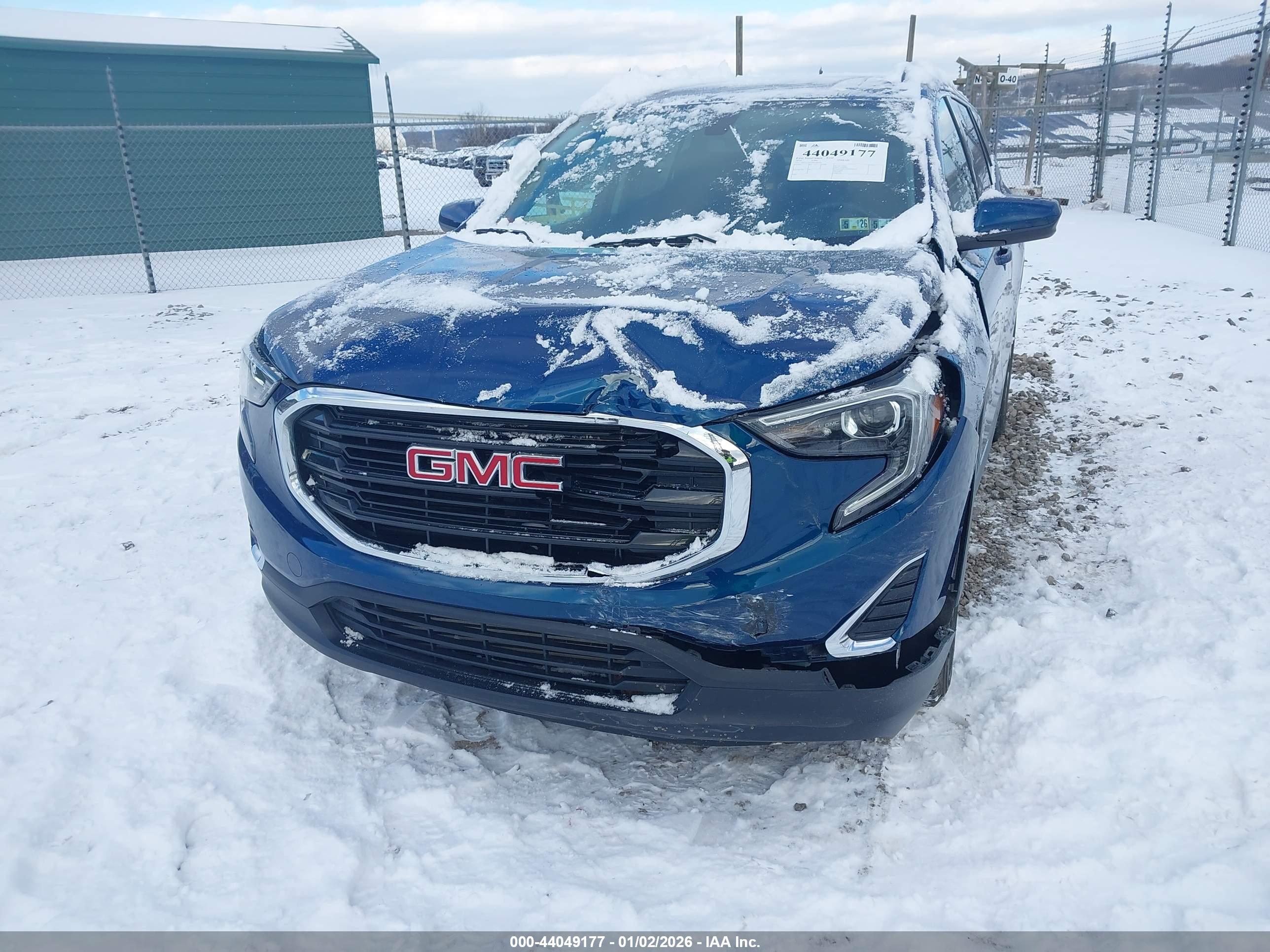 GMC TERRAIN image 6