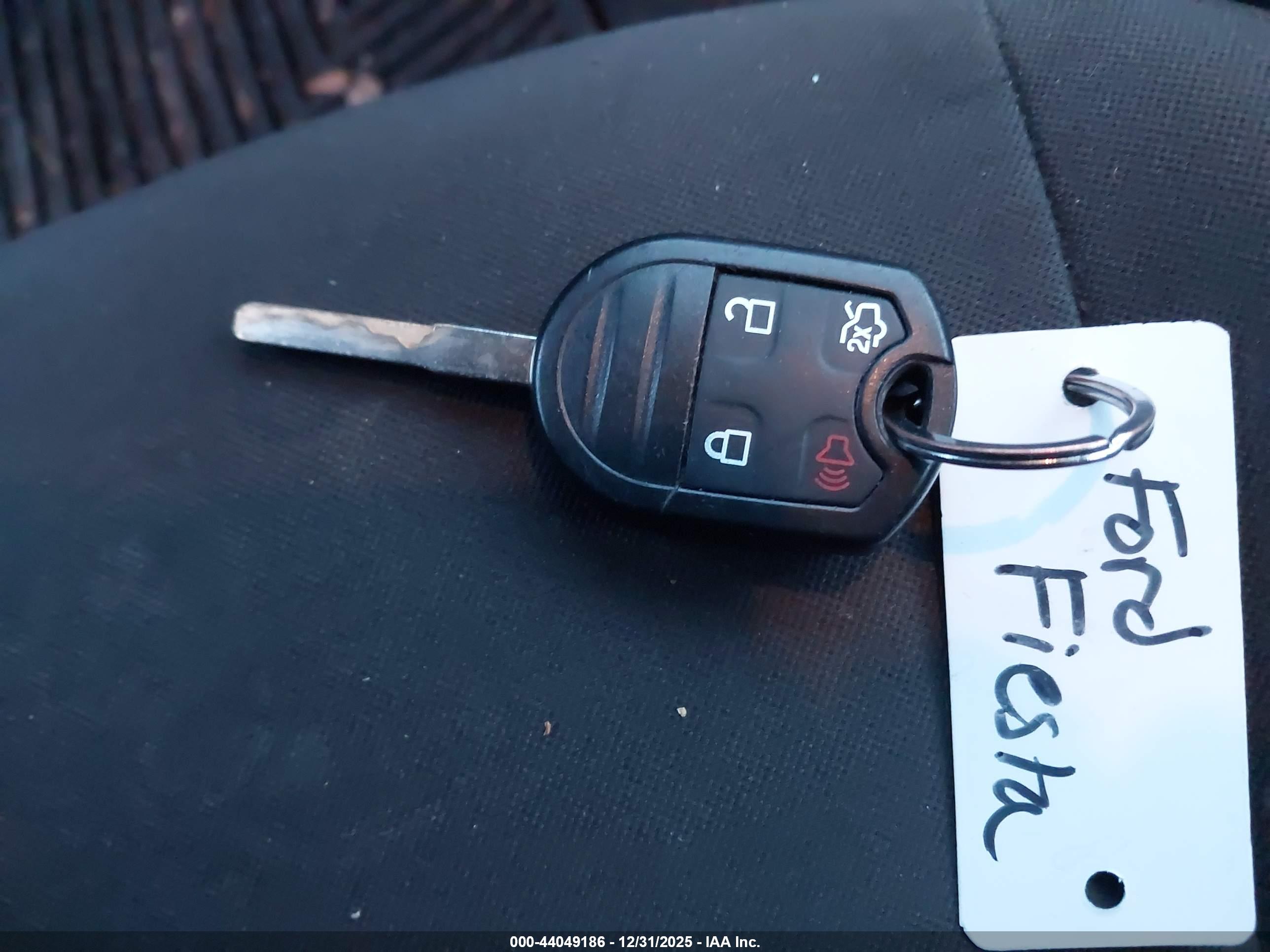 FORD FIESTA image 11