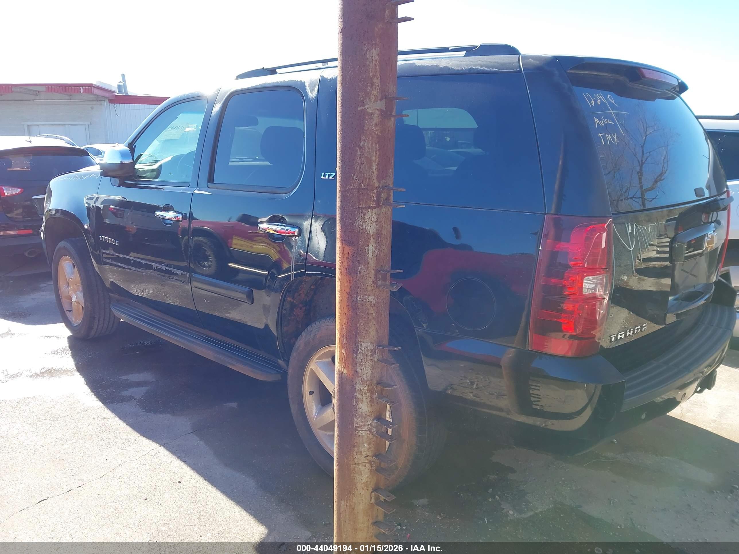 CHEVROLET TAHOE image 3
