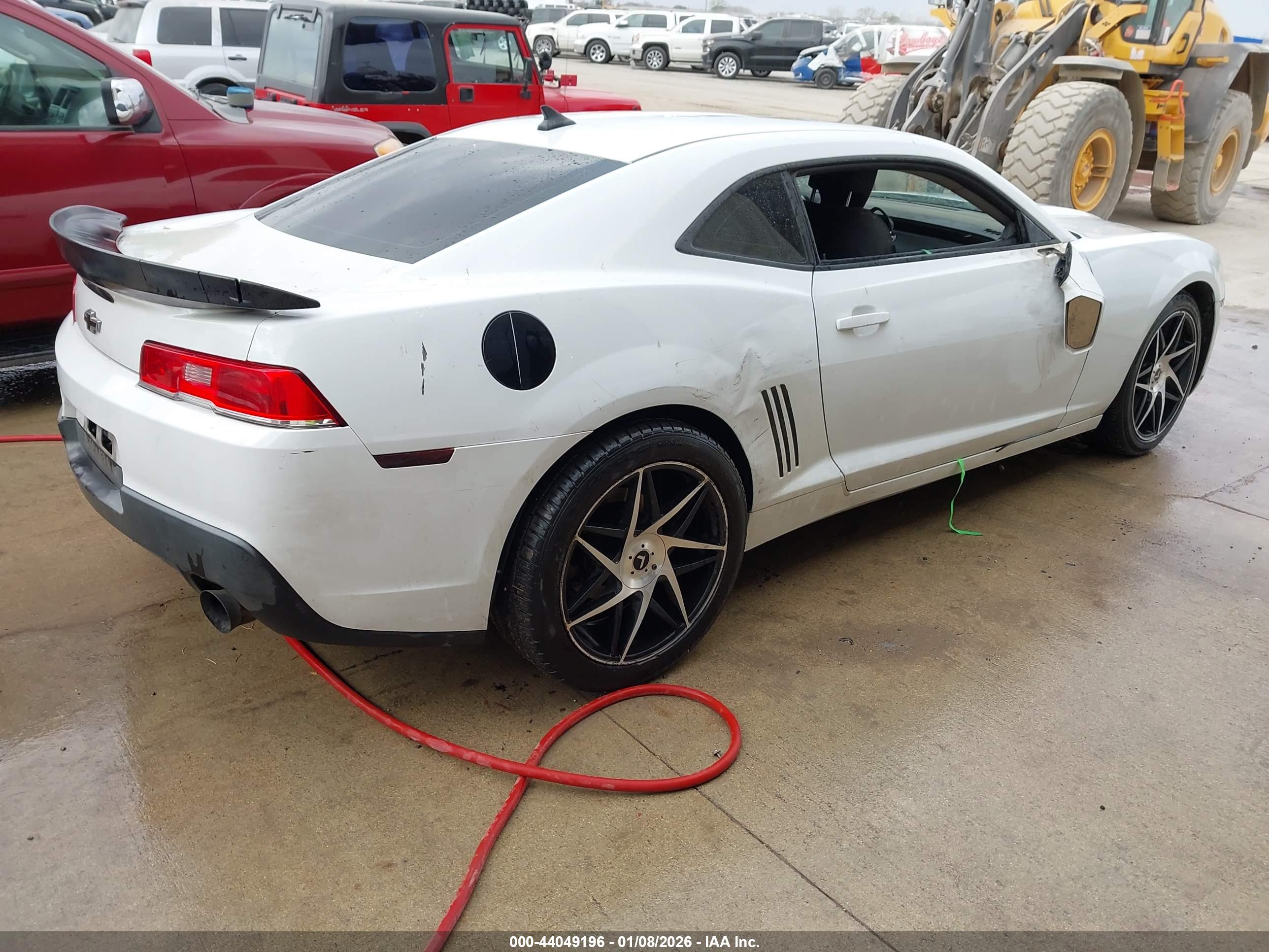 CHEVROLET CAMARO image 4