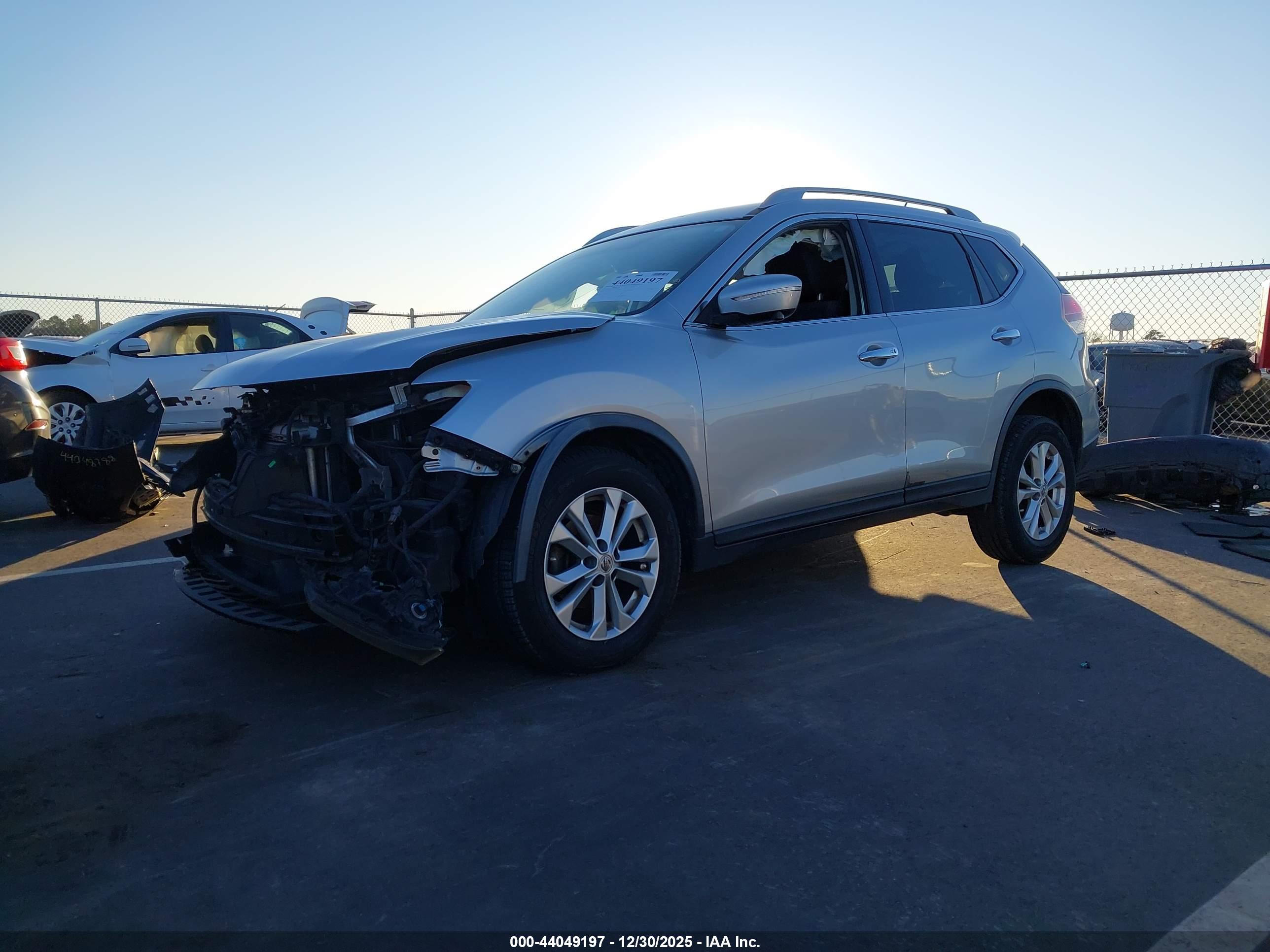 NISSAN ROGUE image 2