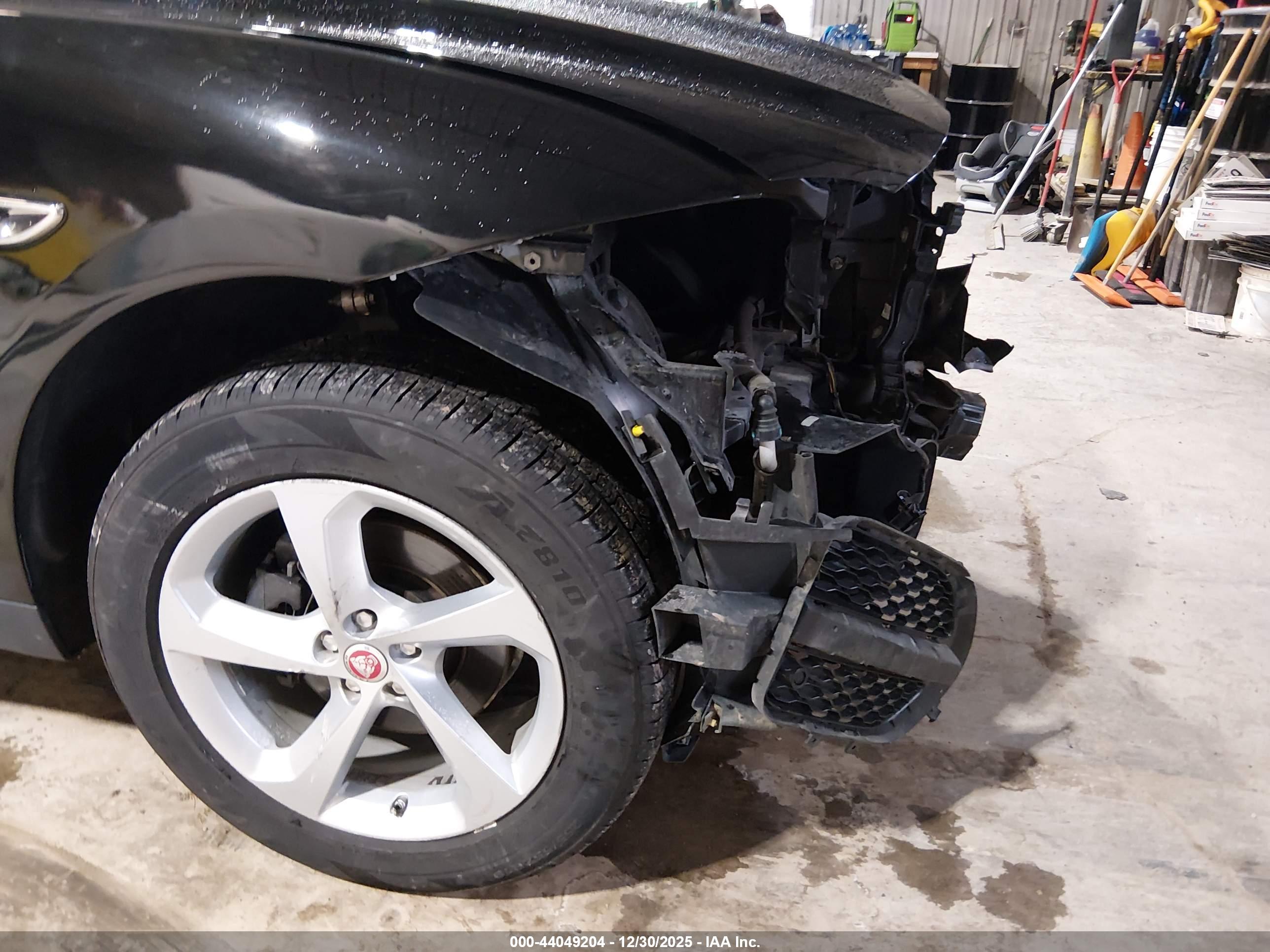 JAGUAR F-PACE image 6