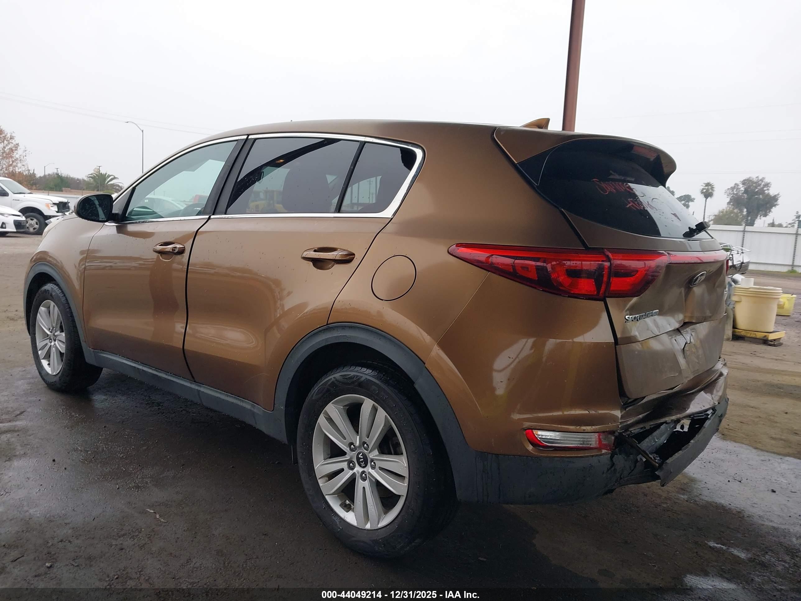 KIA SPORTAGE image 3