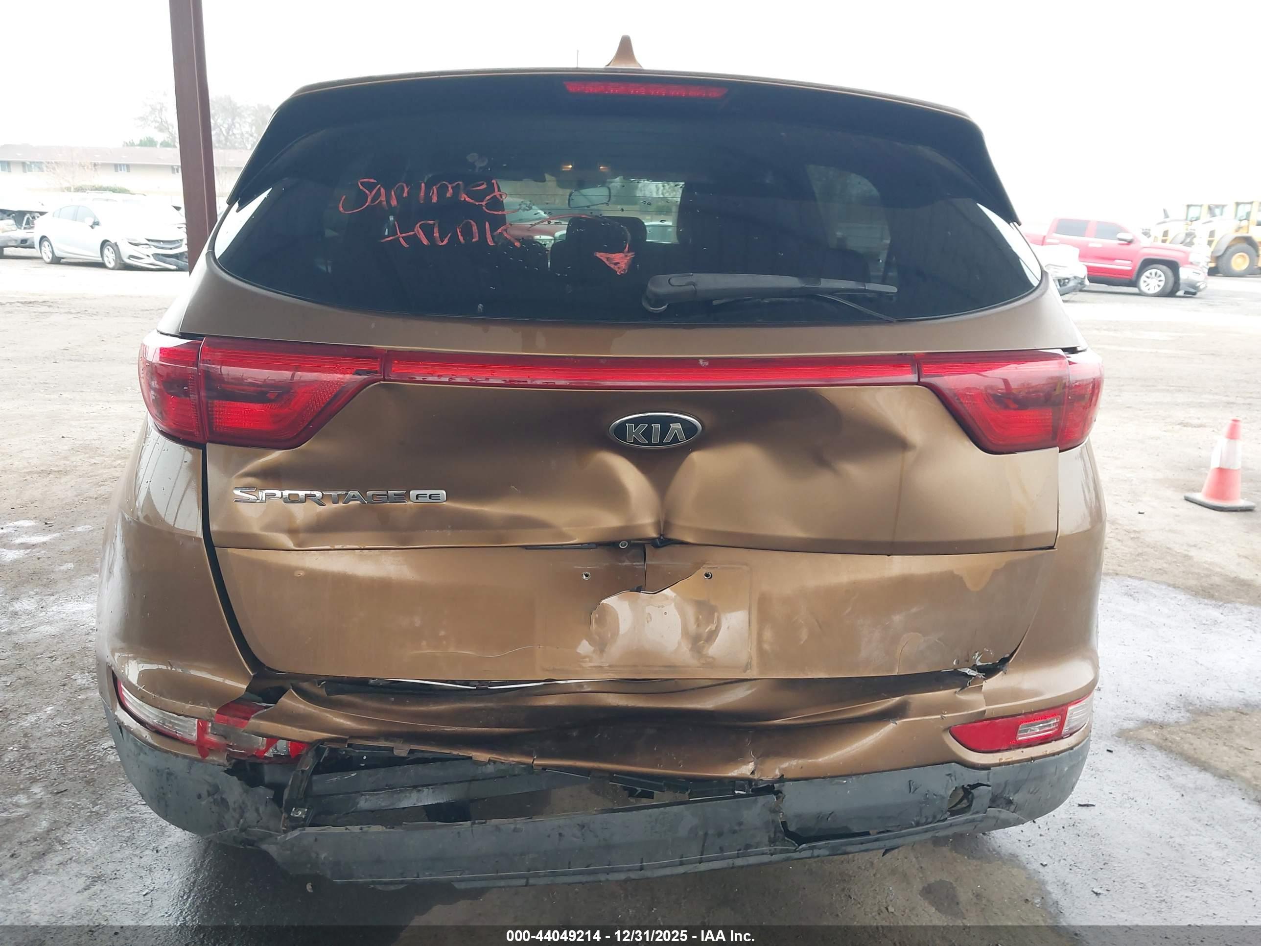KIA SPORTAGE image 6