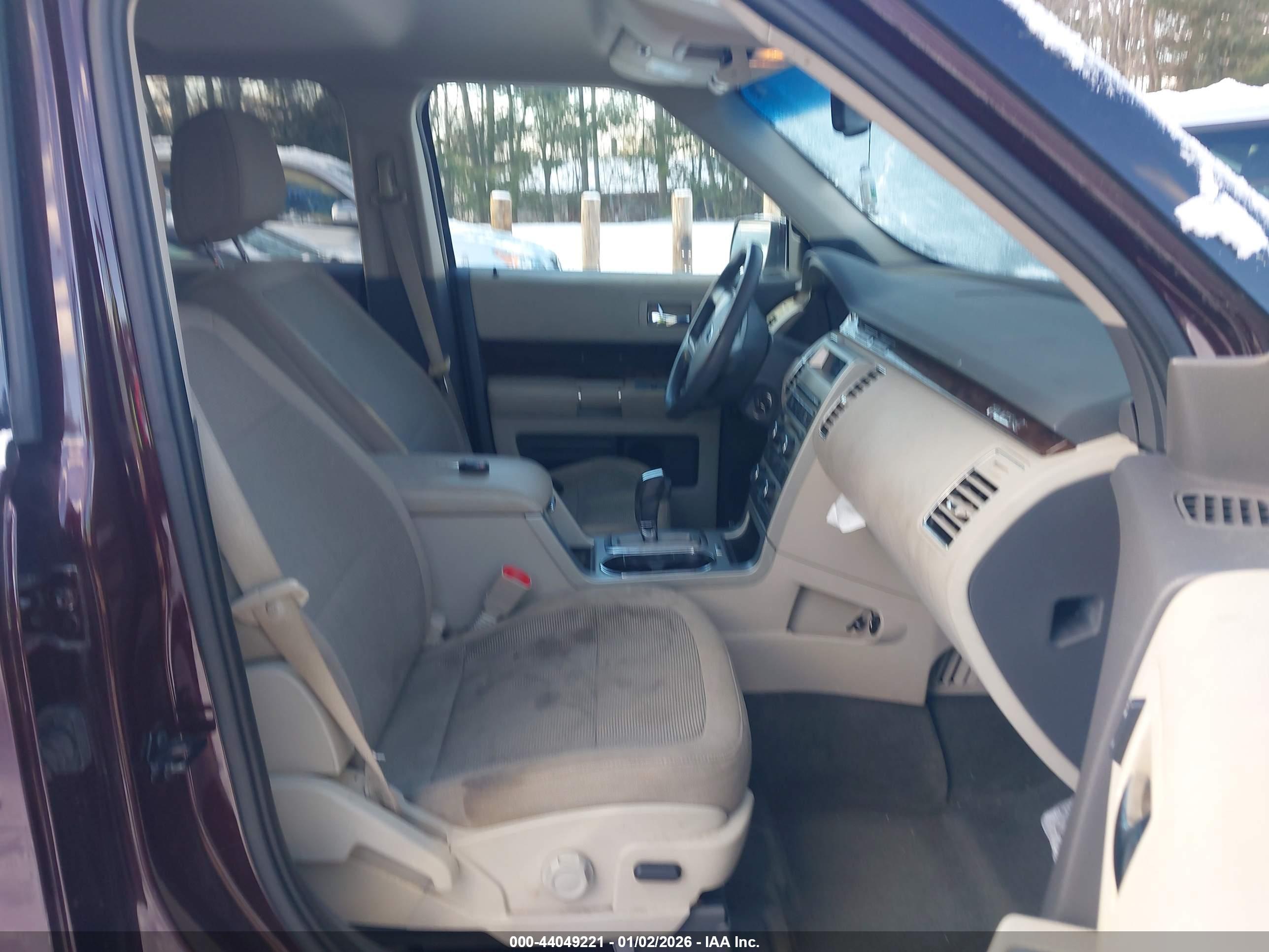 FORD FLEX image 5
