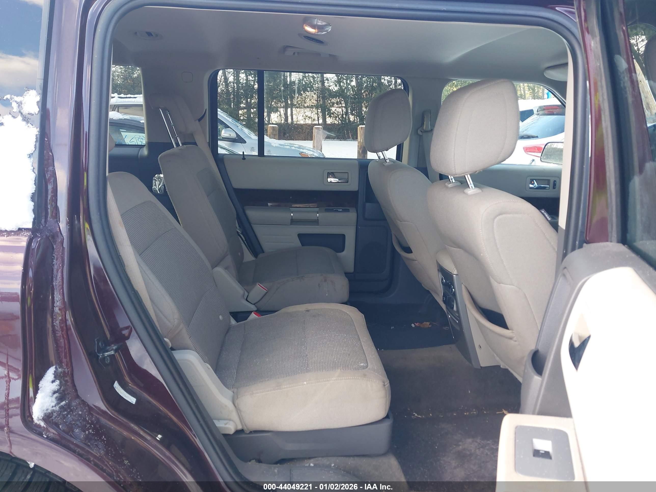 FORD FLEX image 8
