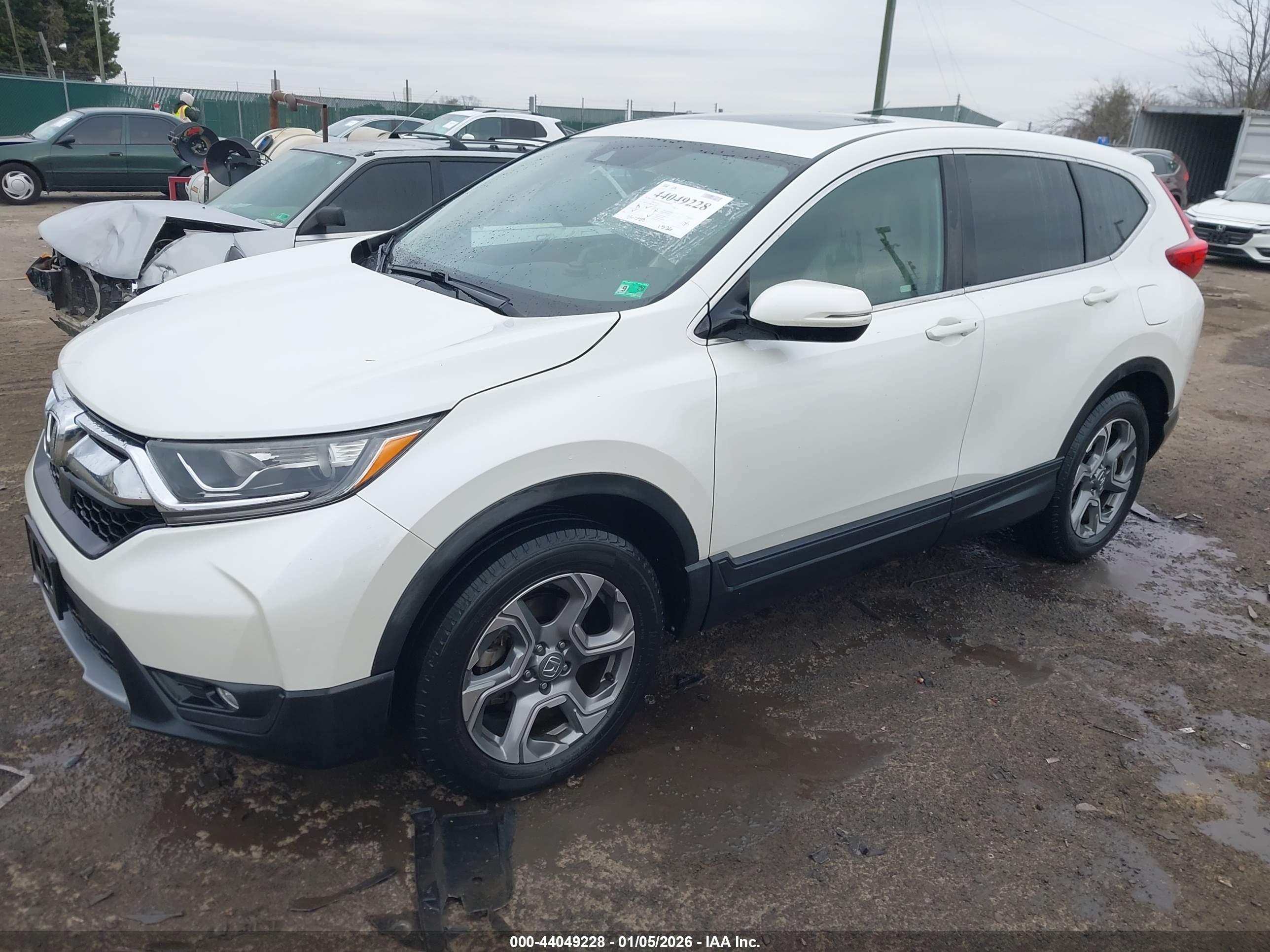HONDA CR-V image 2
