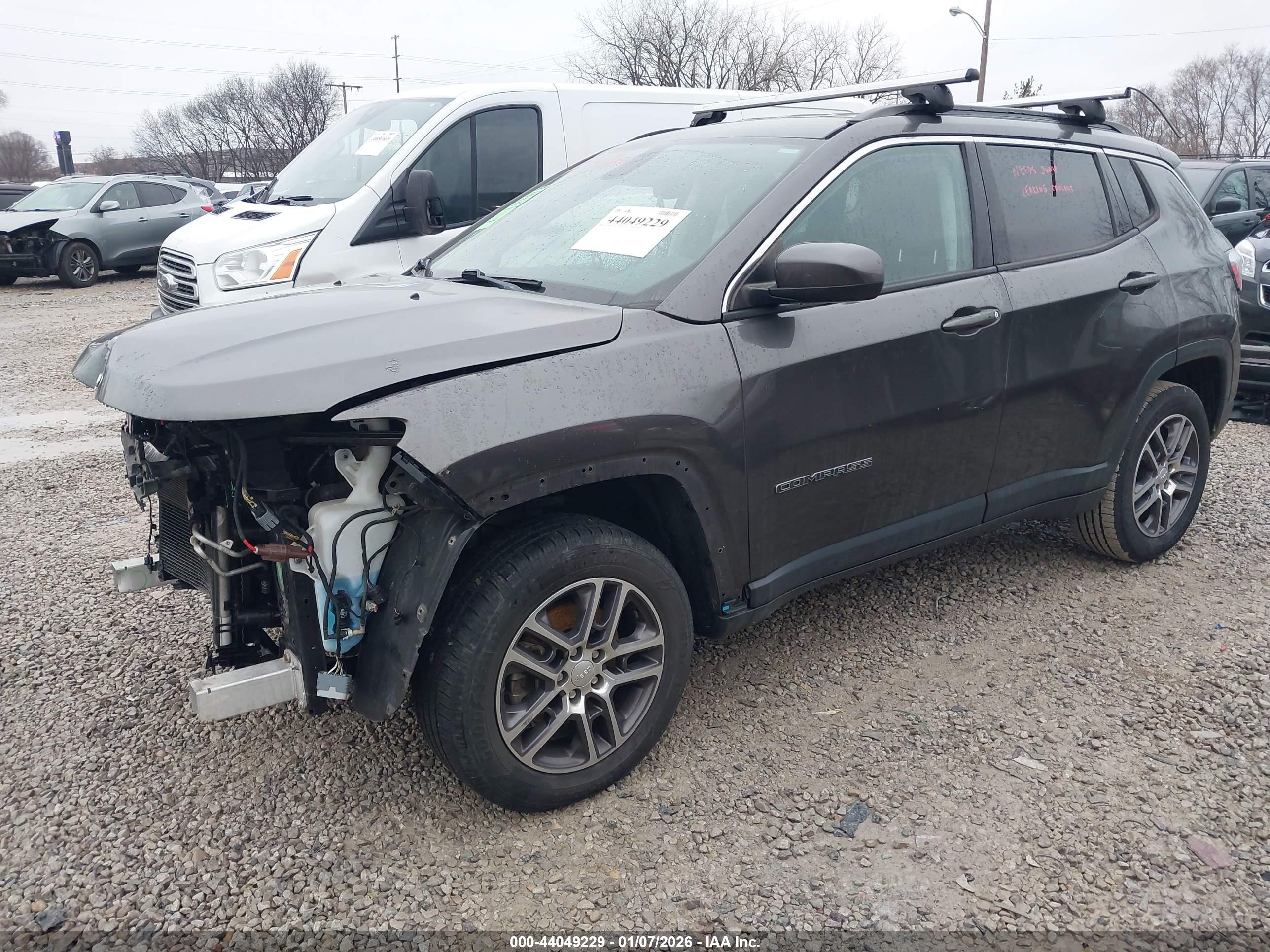 JEEP COMPASS image 2