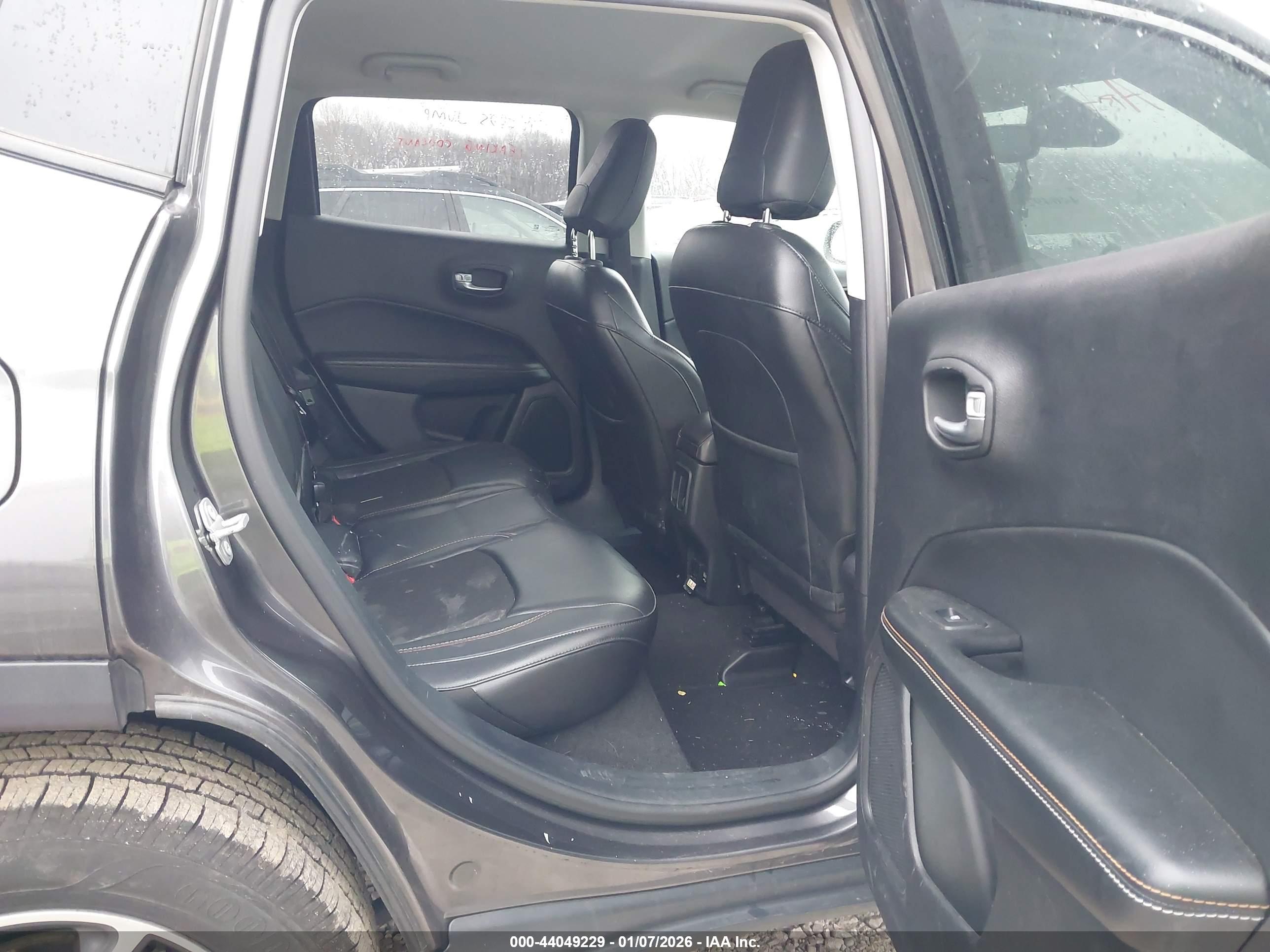 JEEP COMPASS image 8