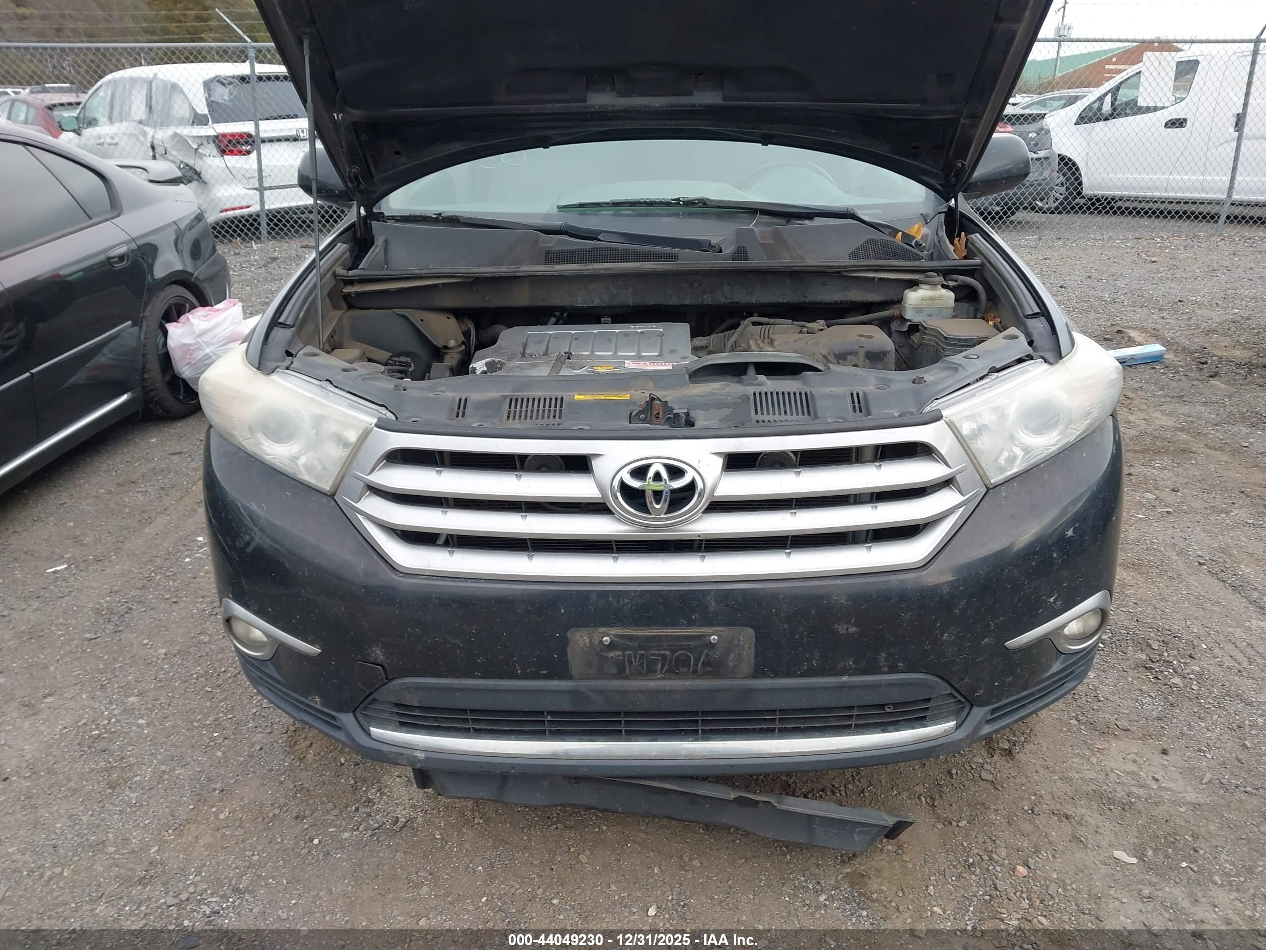 TOYOTA HIGHLANDER image 6