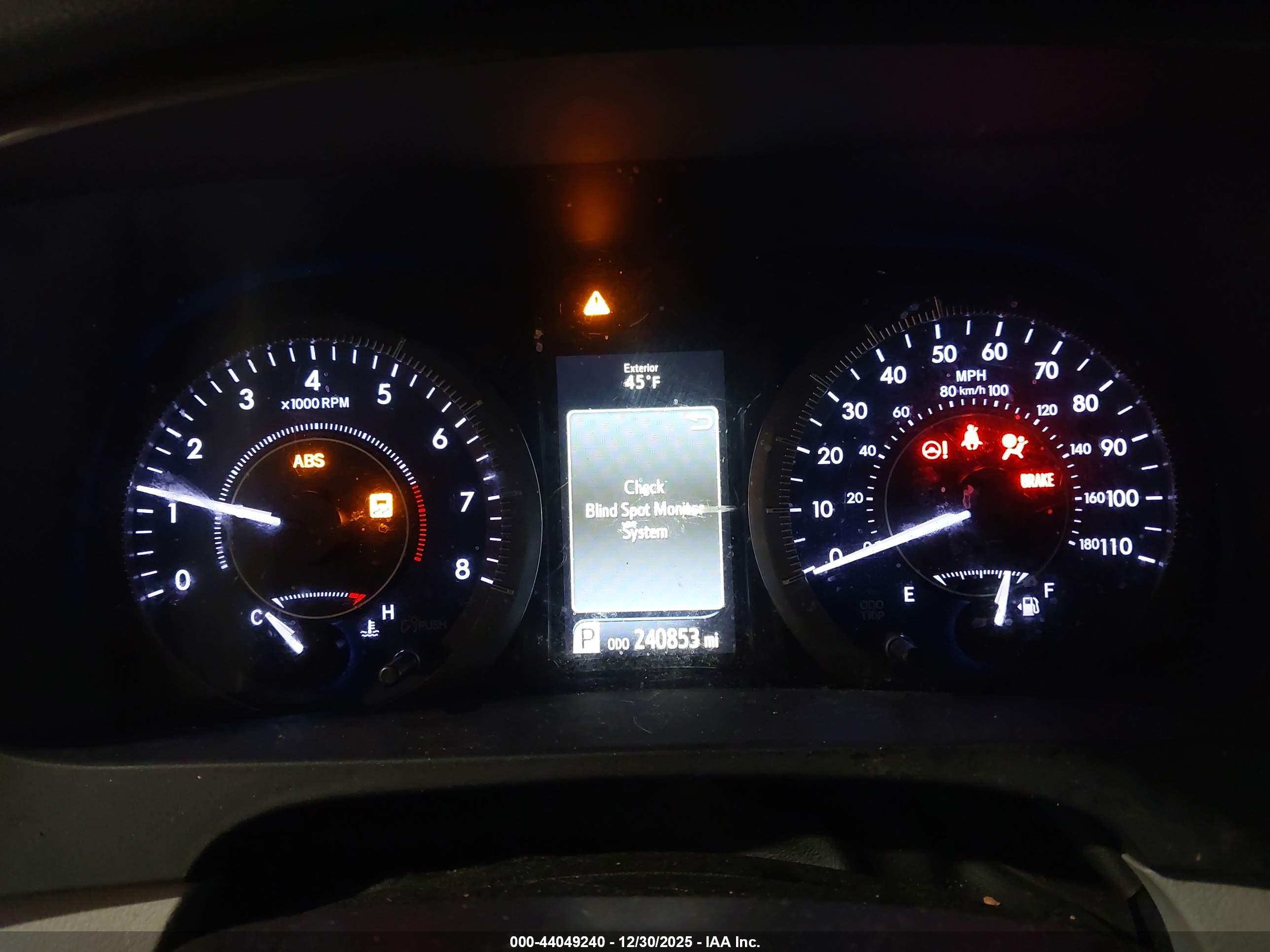 TOYOTA SIENNA image 7