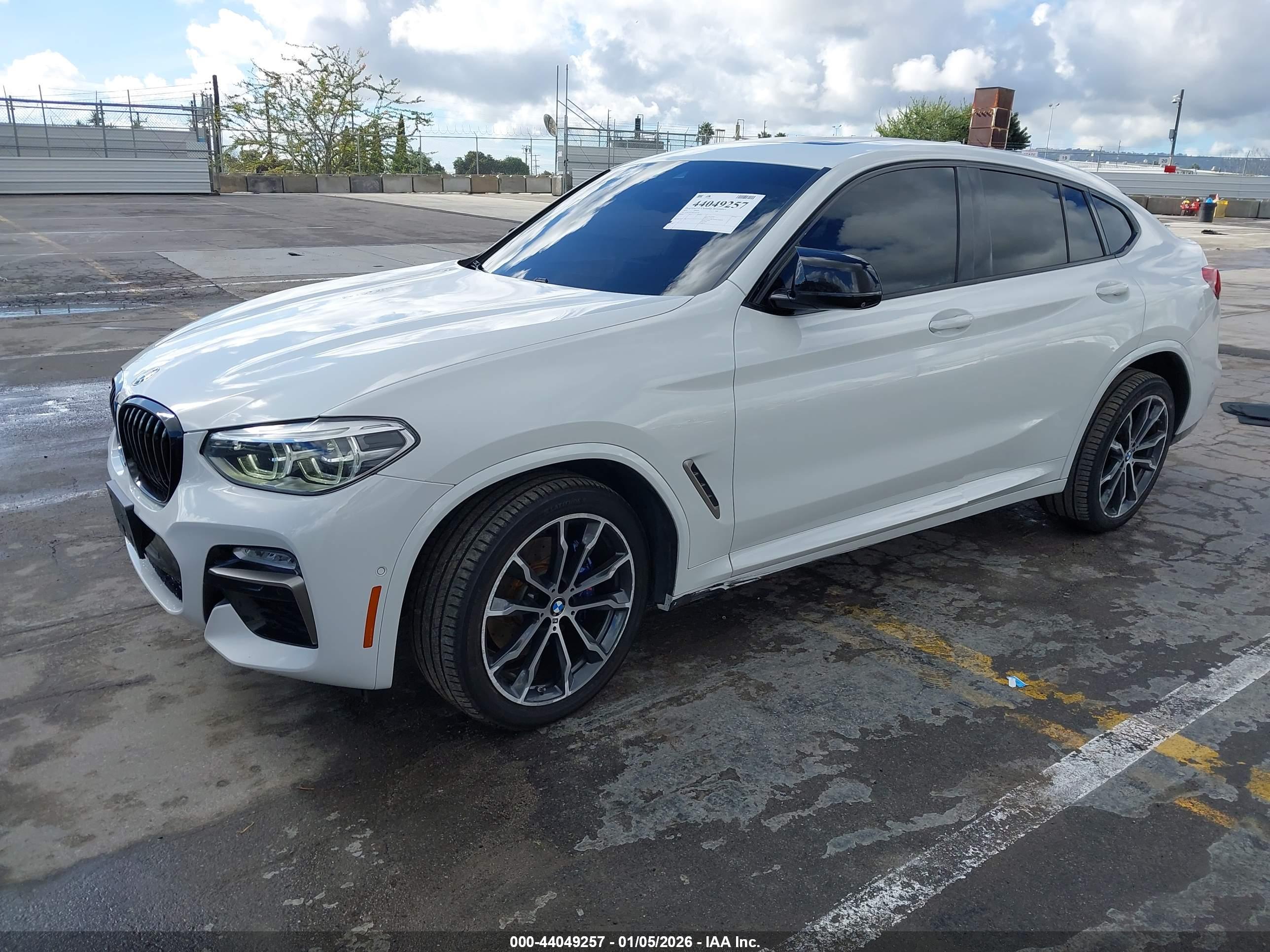 BMW X4 image 2